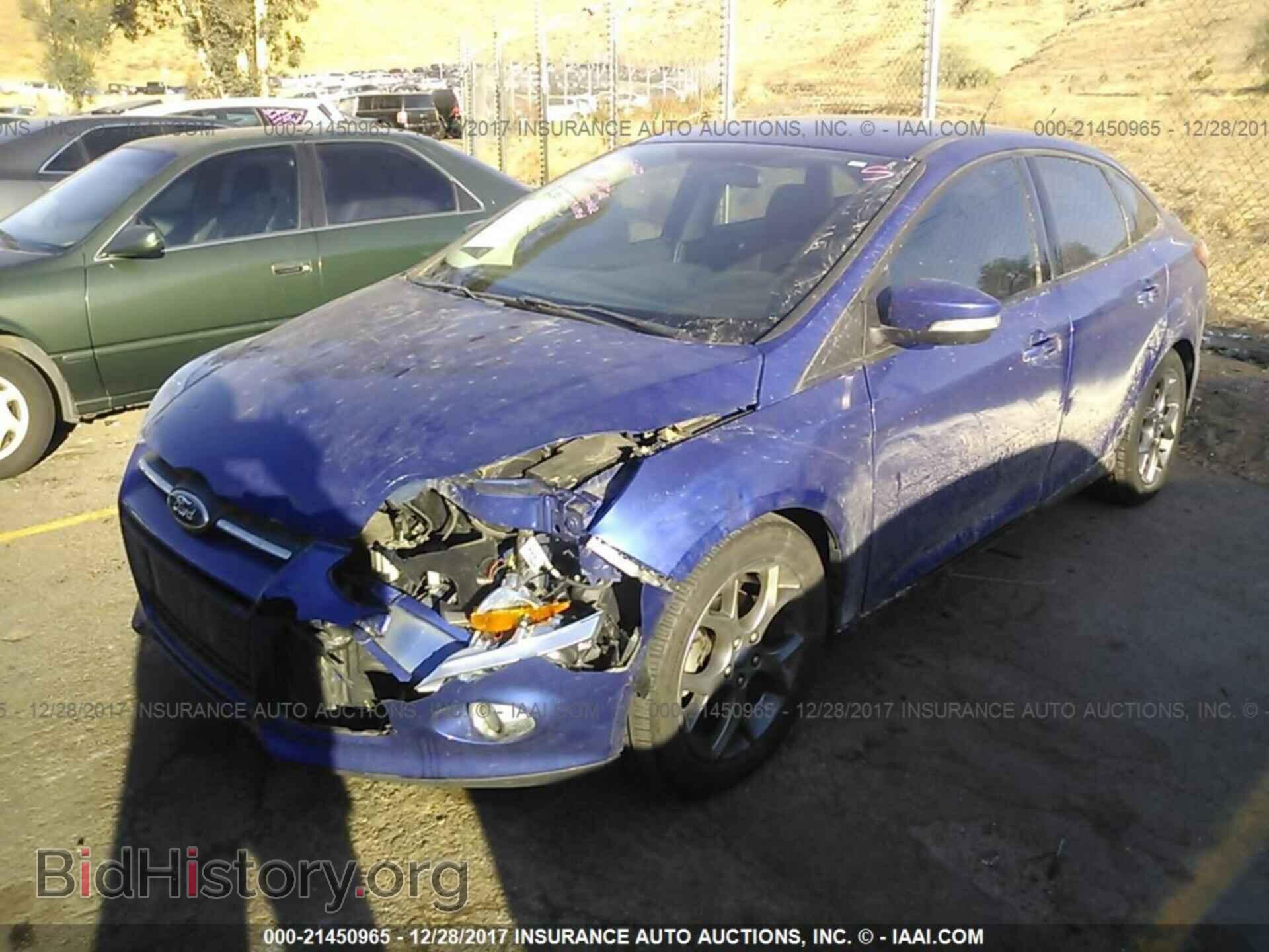 2013 Ford Focus - VIN: 1FADP3F29DL379579 - Photo 2