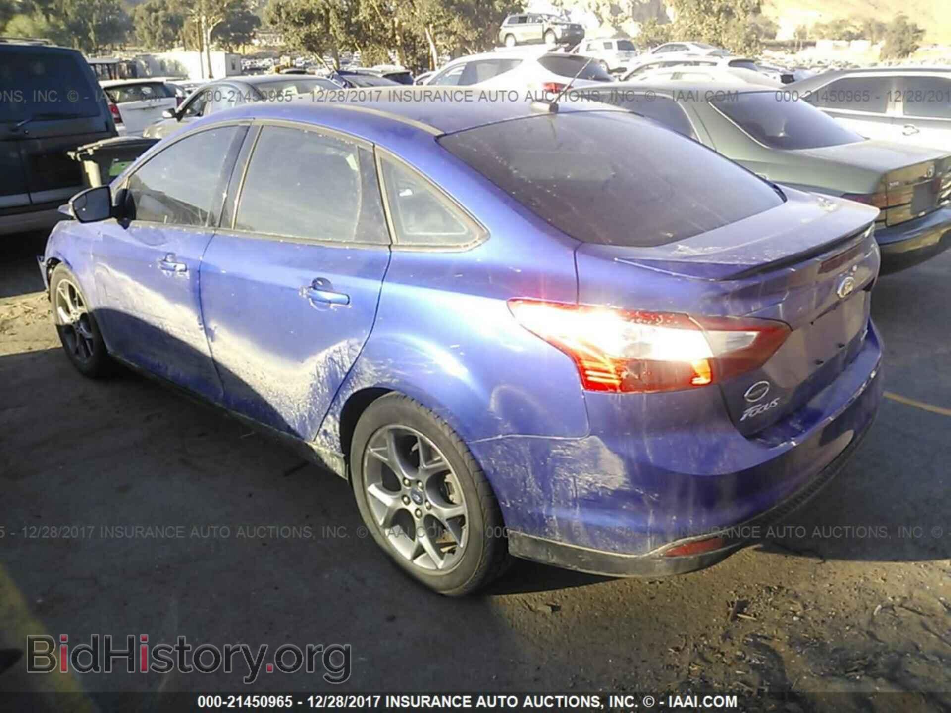 2013 Ford Focus - VIN: 1FADP3F29DL379579 - Photo 3