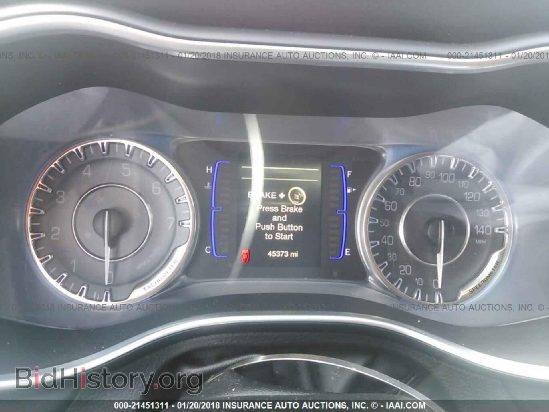 2016 Chrysler 200 - VIN: 1C3CCCAB3GN159425 - Фото 7