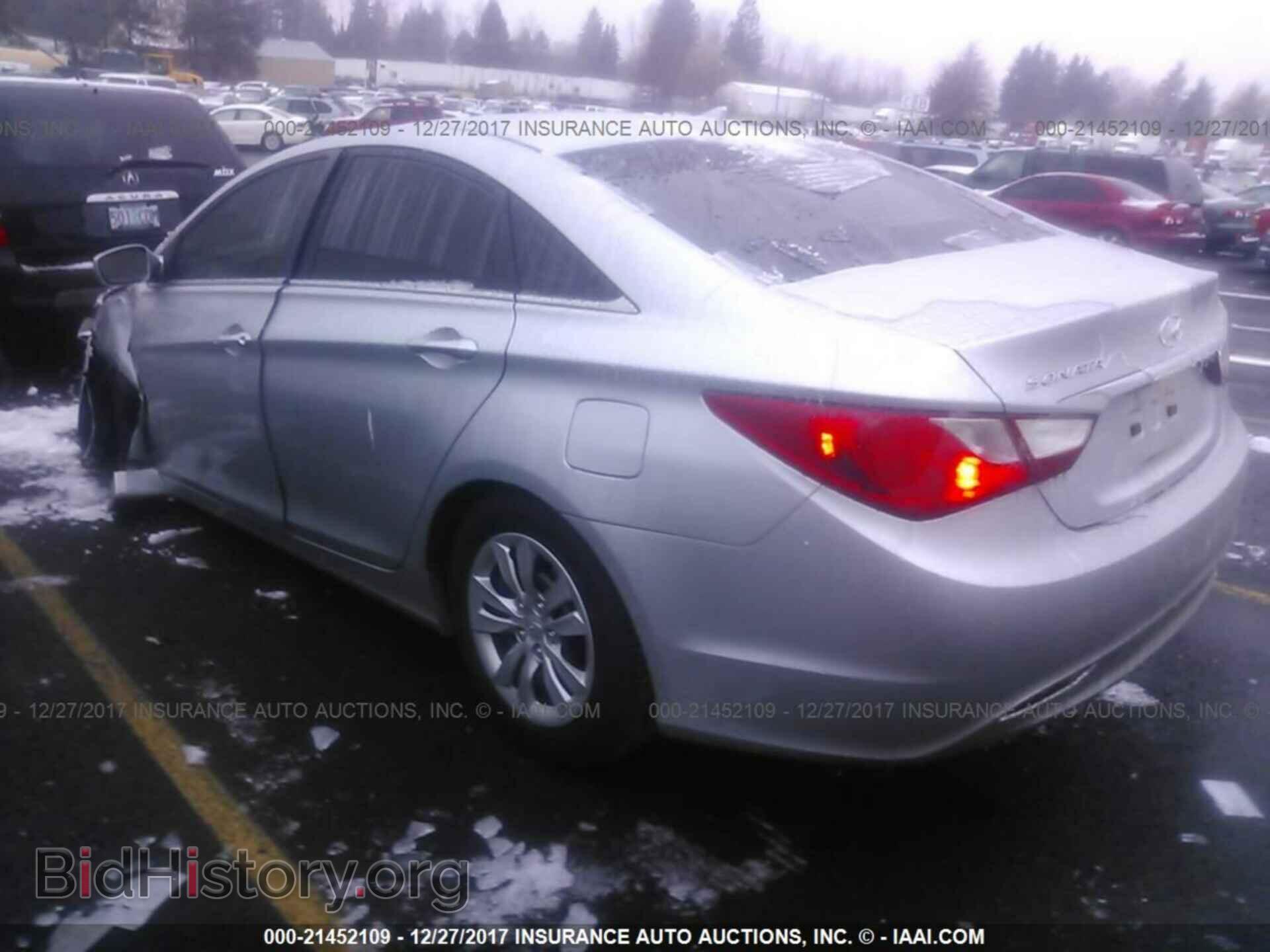2012 Hyundai Sonata - VIN: 5NPEB4AC1CH401614 - Фото 3