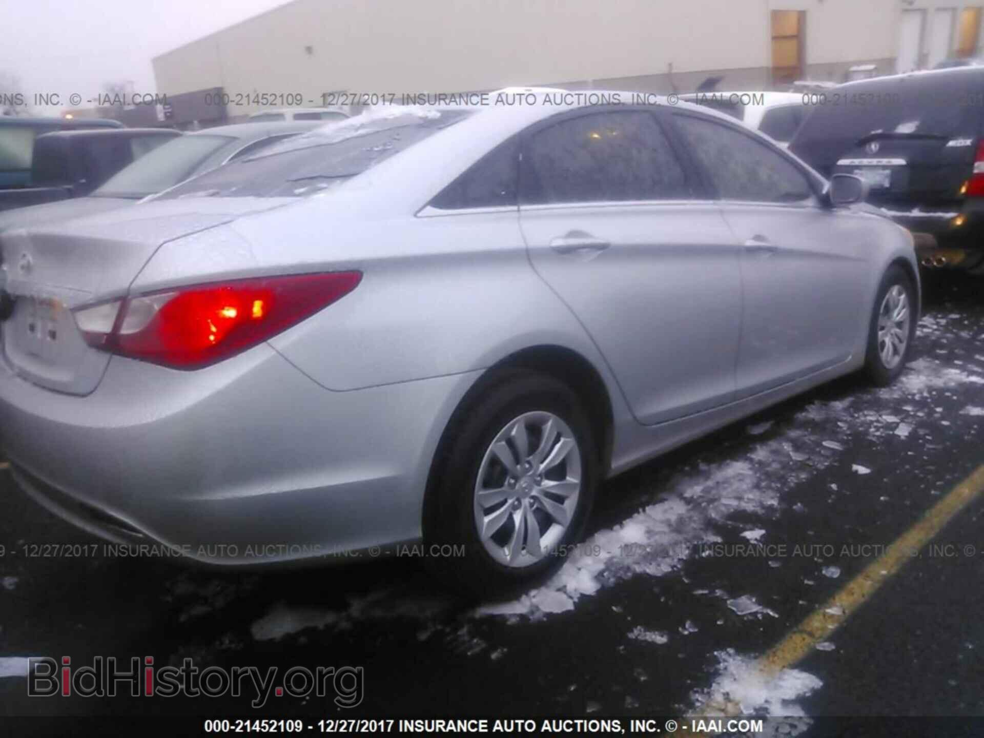 2012 Hyundai Sonata - VIN: 5NPEB4AC1CH401614 - Фото 4