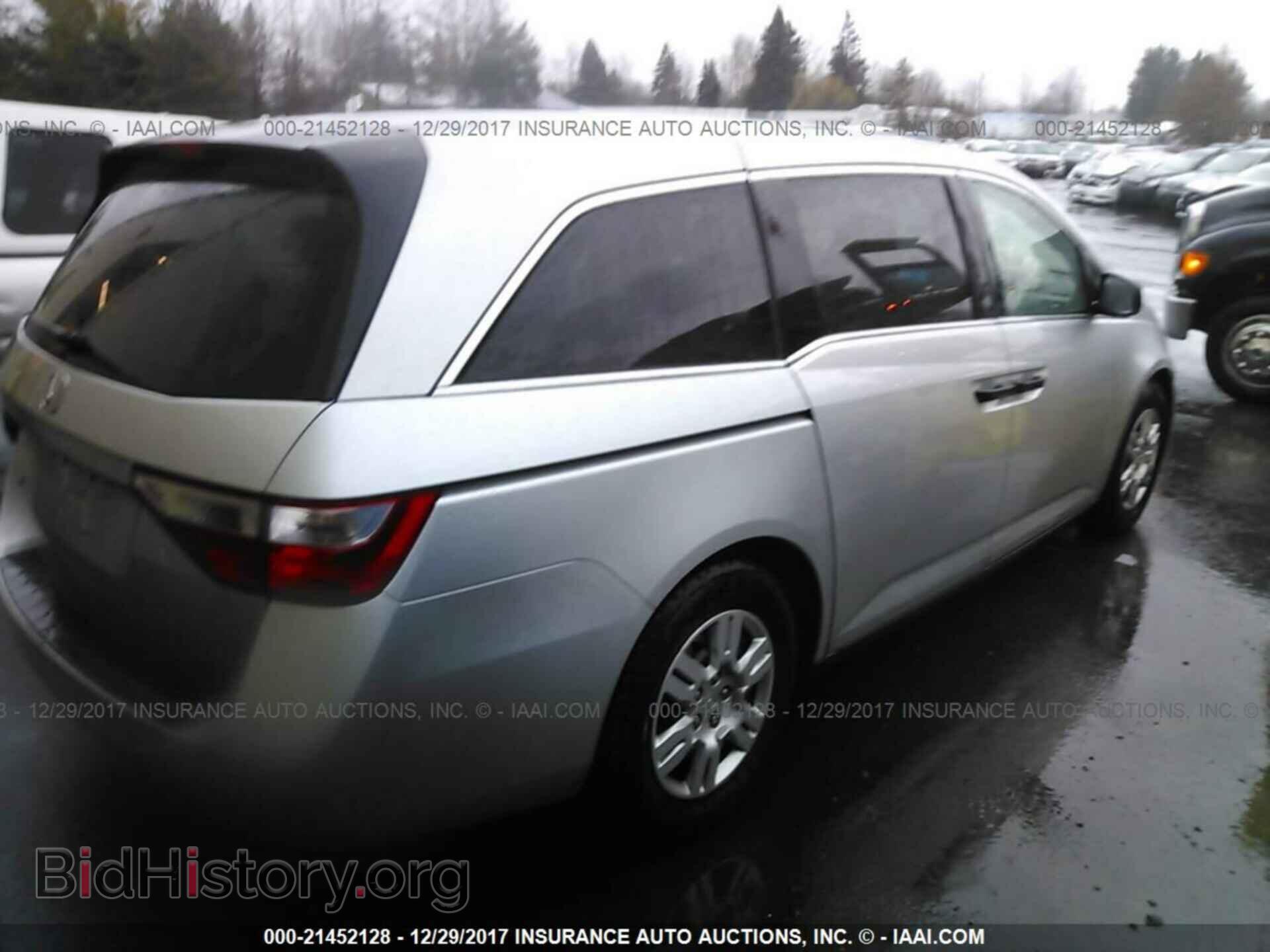 2012 Honda Odyssey - VIN: 5FNRL5H29CB019864 - Фото 4