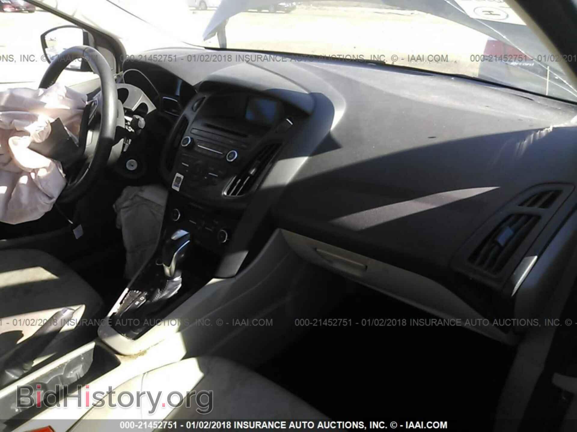 2015 Ford Focus - VIN: 1FADP3F29FL214408 - Photo 5