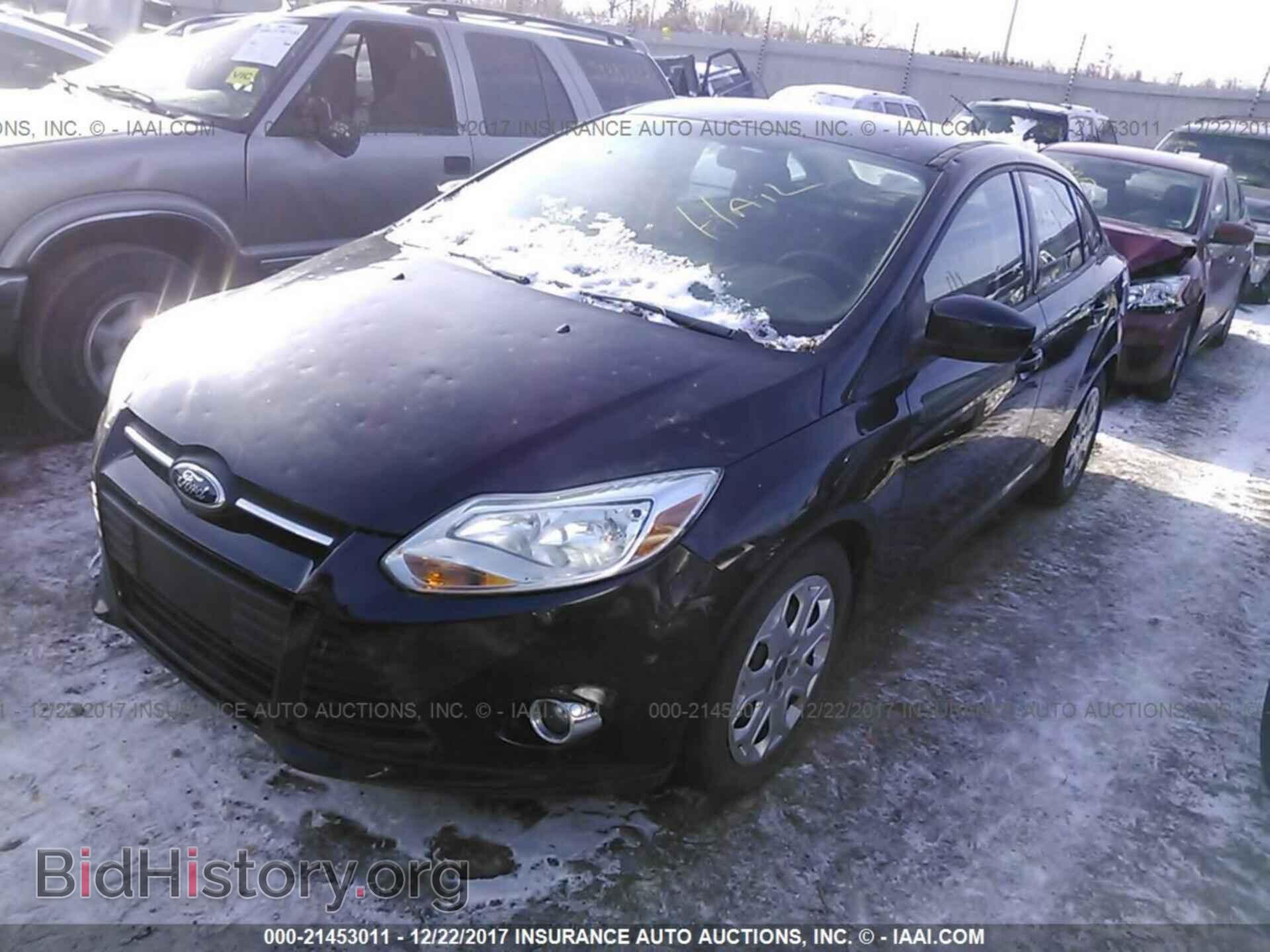 2012 Ford Focus - VIN: 1FAHP3F2XCL442964 - Фото 2