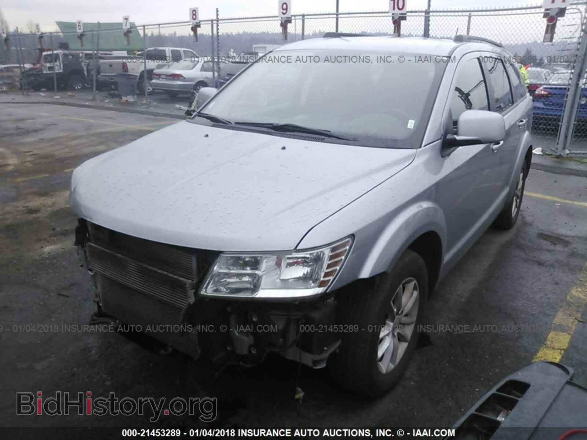 2017 Dodge Journey - VIN: 3C4PDDBG9HT528722 - Фото 2