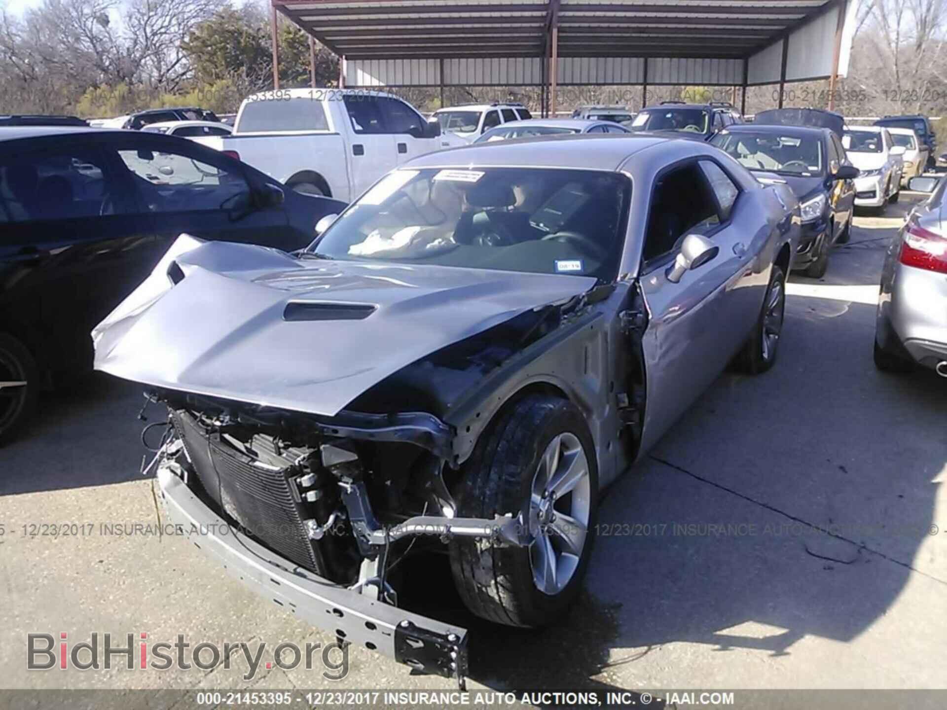 2018 Dodge Challenger - VIN: 2C3CDZAG9JH121922 - Фото 2
