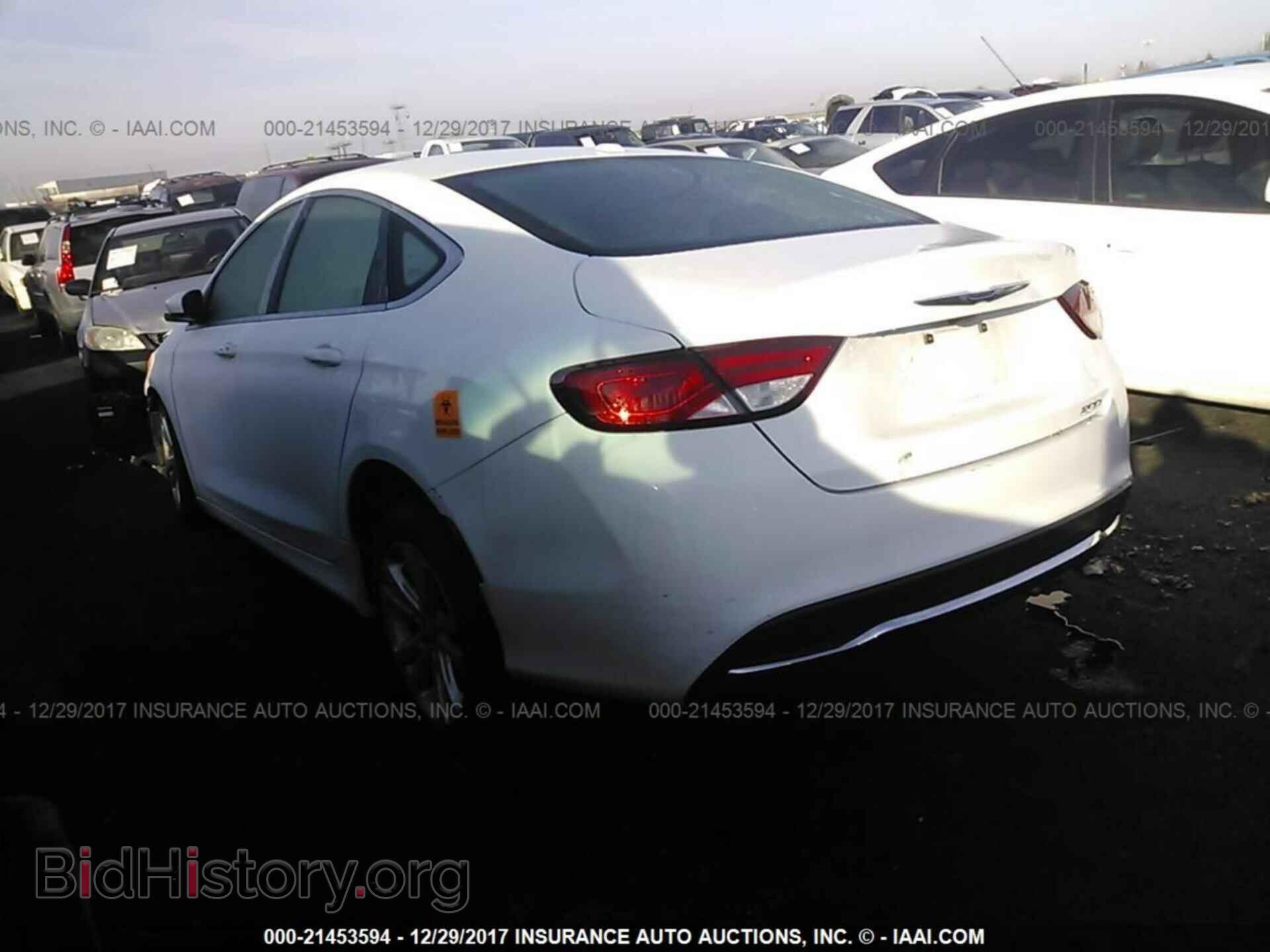2015 Chrysler 200 - VIN: 1C3CCCAB9FN680289 - Photo 3