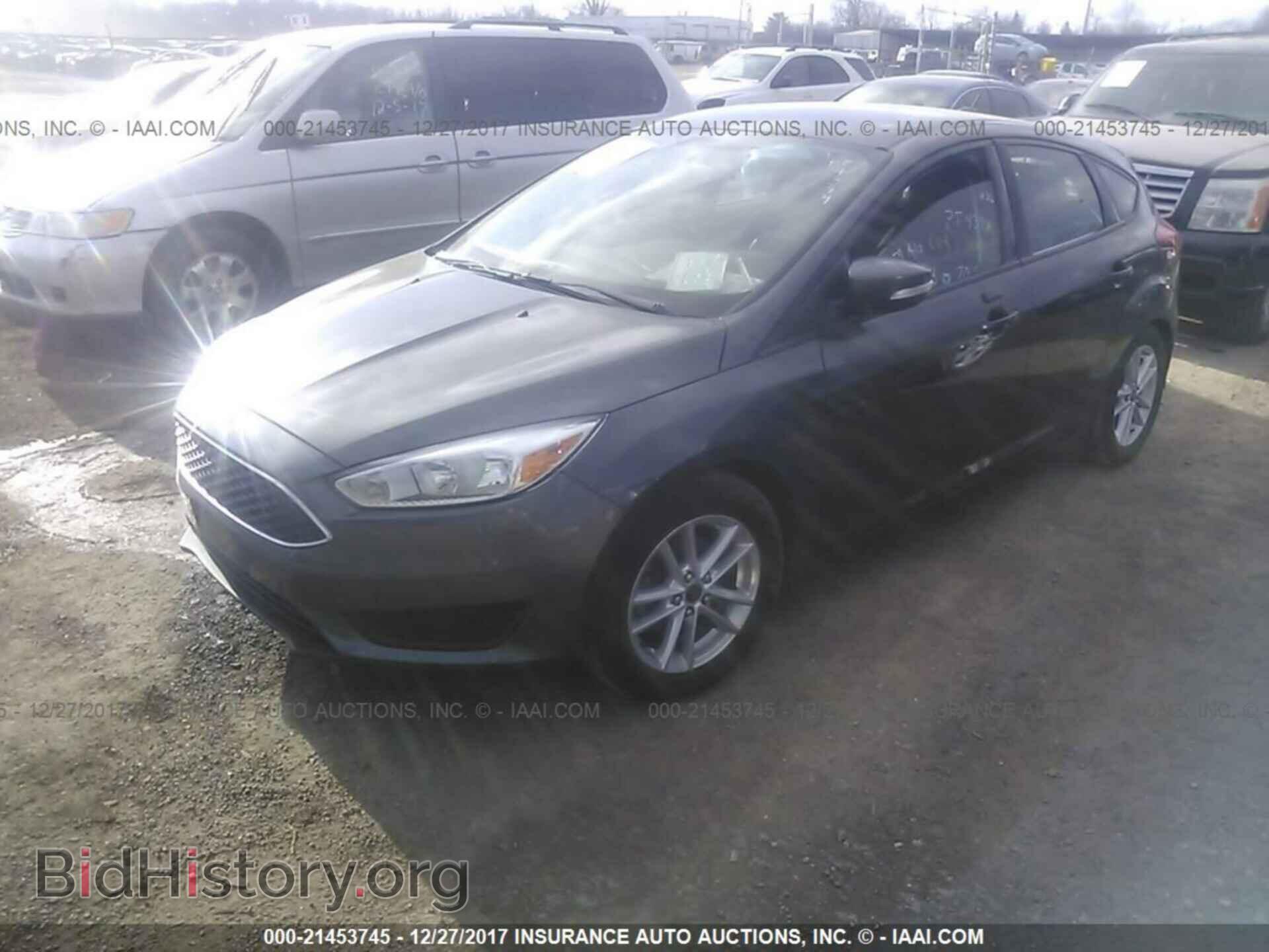 2015 Ford Focus - VIN: 1FADP3K24FL254191 - Photo 2