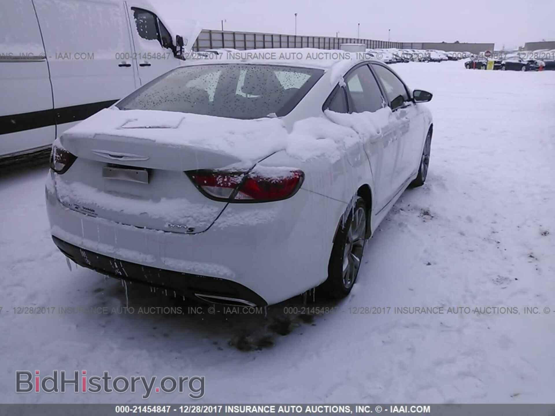 2015 Chrysler 200 - VIN: 1C3CCCDG4FN700066 - Фото 4