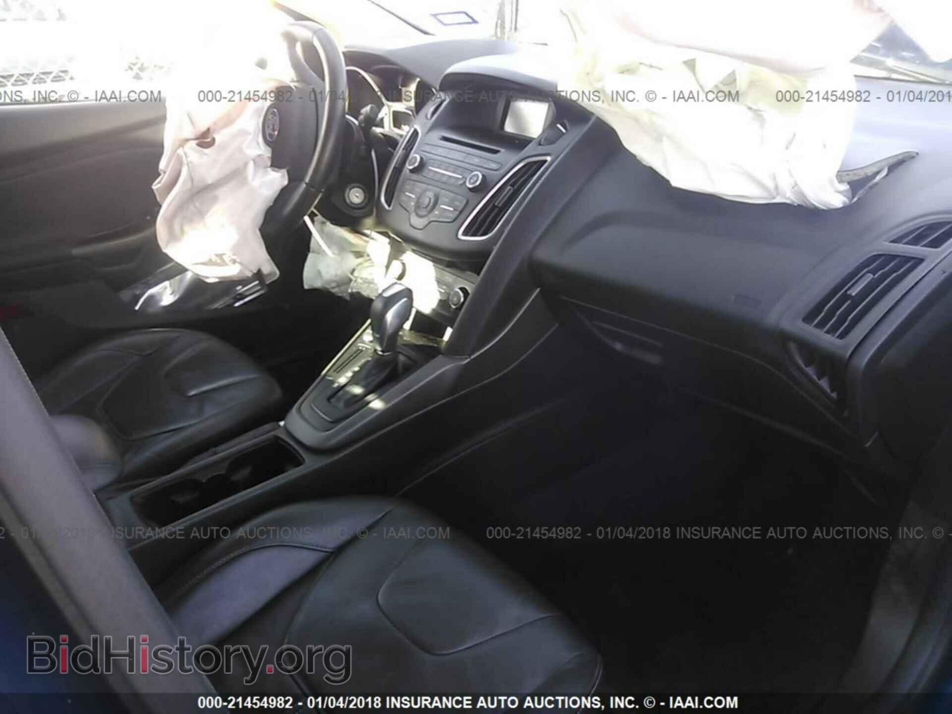 2016 Ford Focus - VIN: 1FADP3F22GL339736 - Фото 5