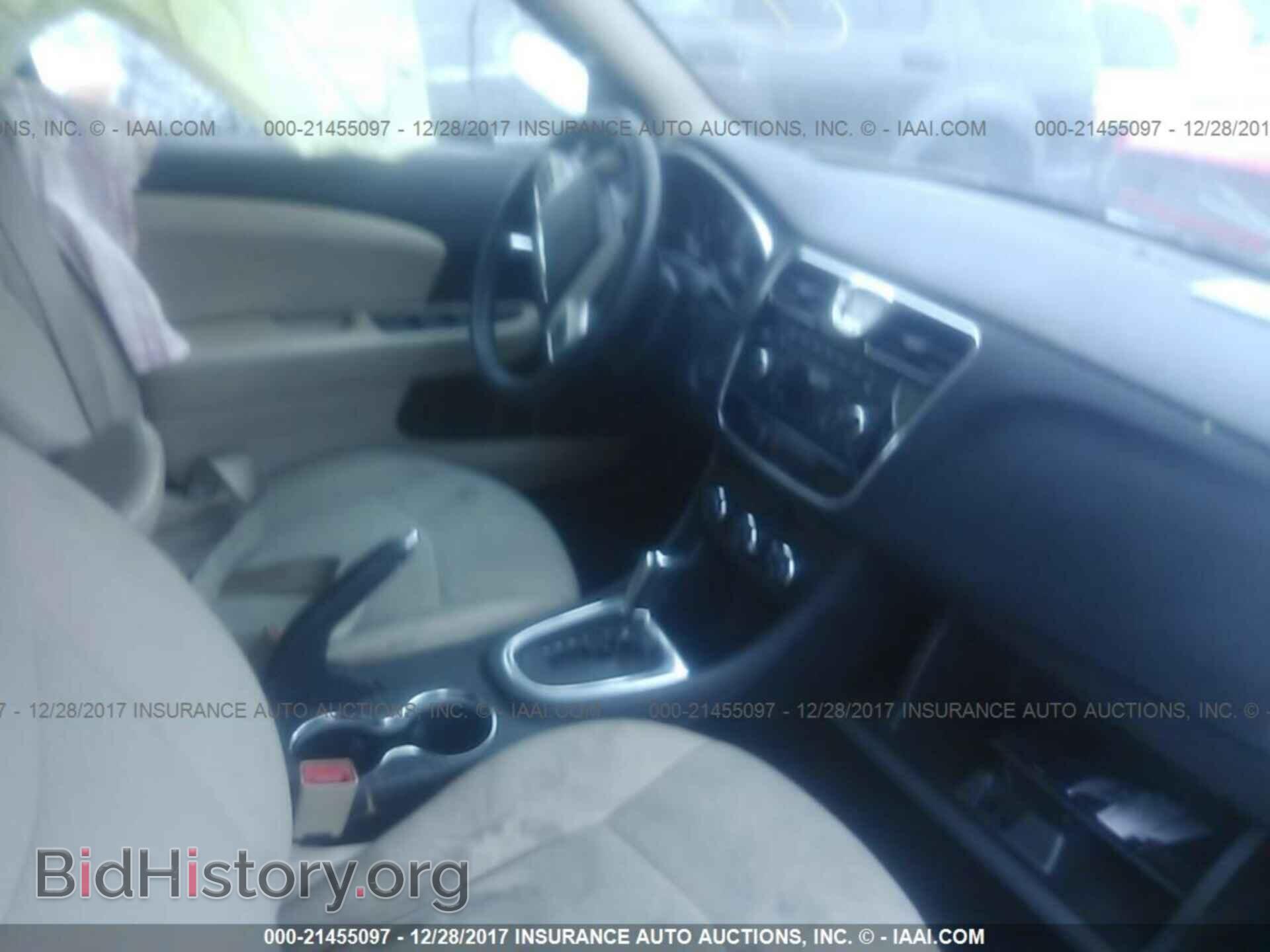 2013 Chrysler 200 - VIN: 1C3CCBBG0DN678805 - Фото 5