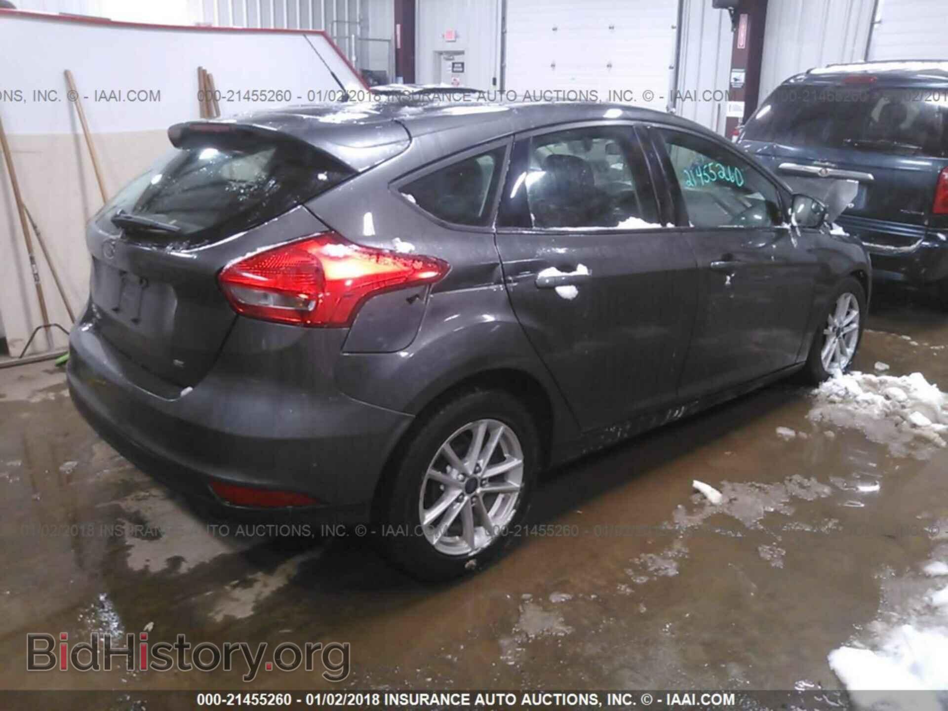 2015 Ford Focus - VIN: 1FADP3K21FL317117 - Photo 4