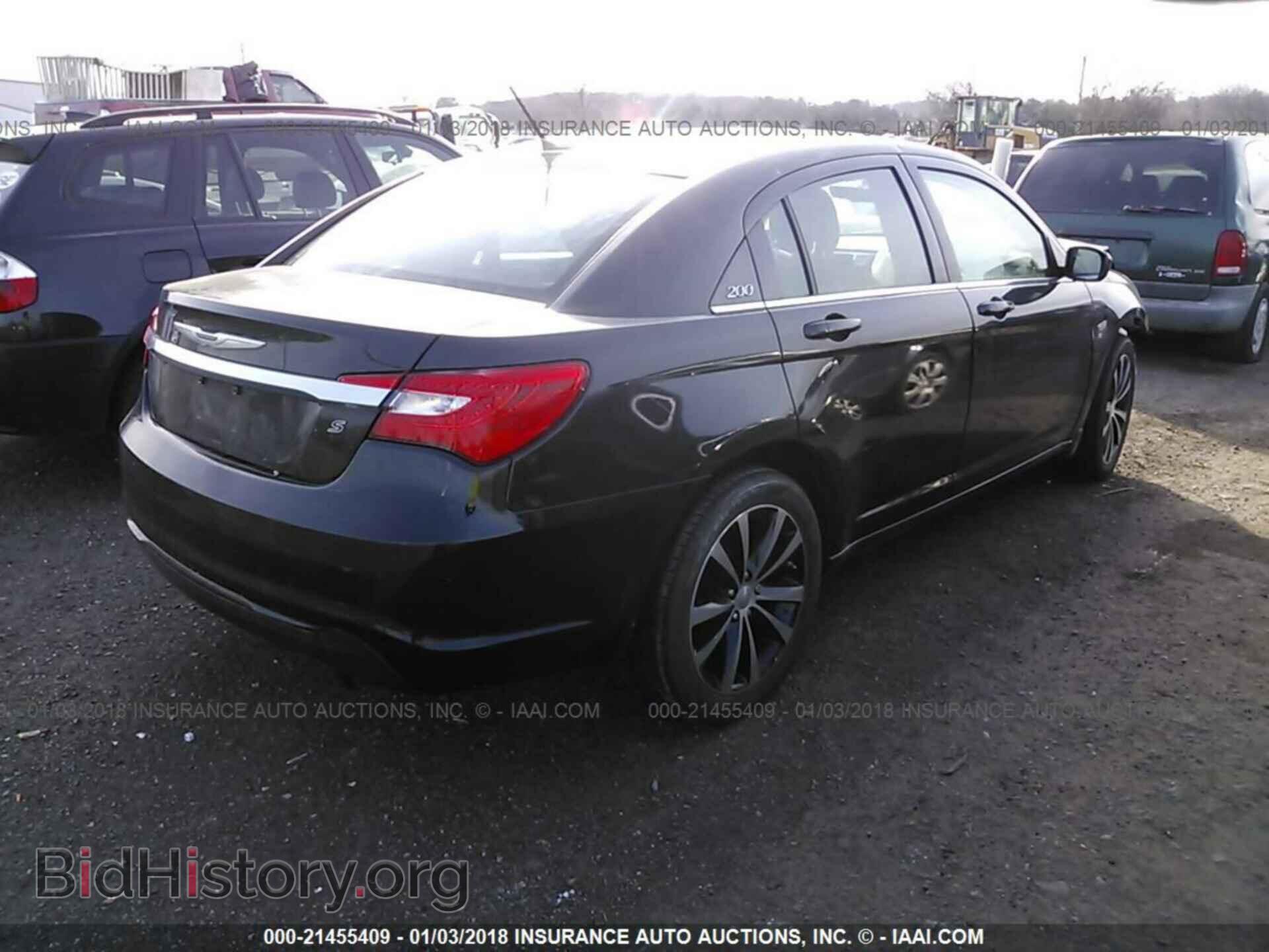2013 Chrysler 200 - VIN: 1C3CCBBB6DN653069 - Photo 4