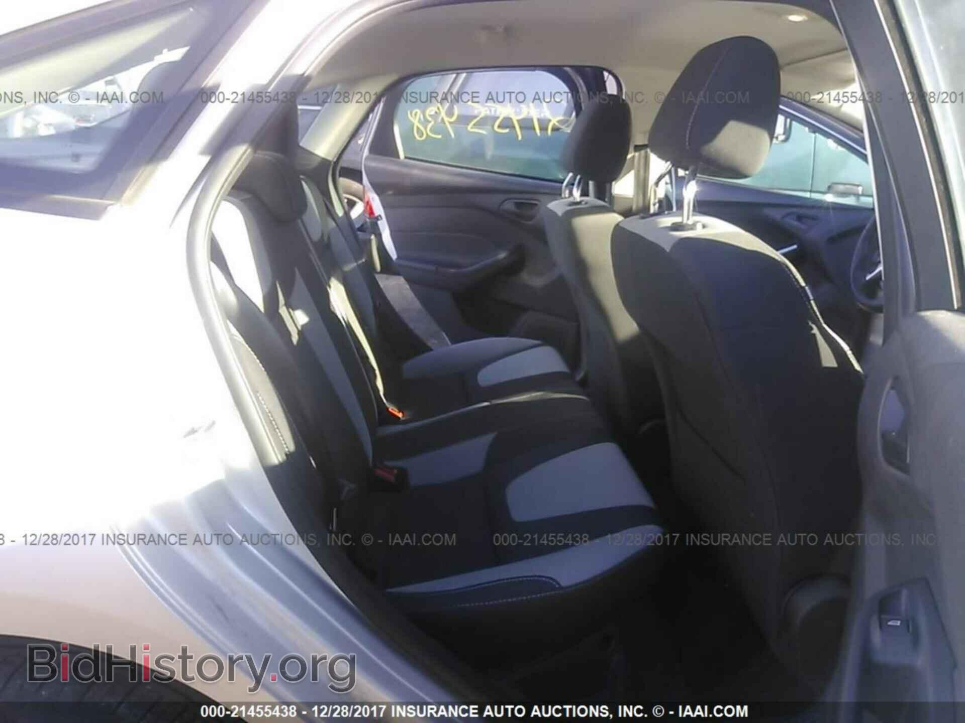 2012 Ford Focus - VIN: 1FAHP3F21CL229949 - Photo 8