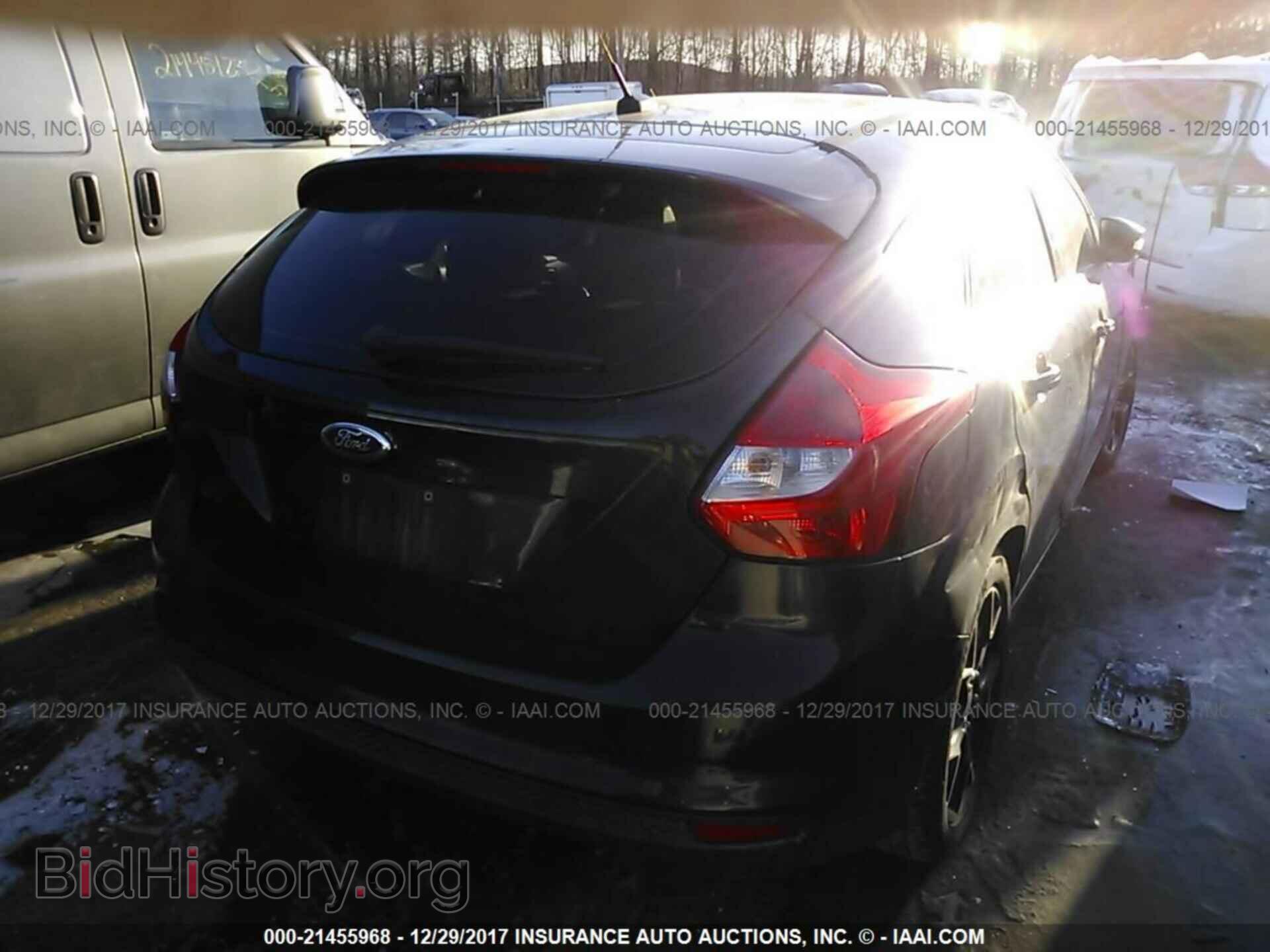 2014 Ford Focus - VIN: 1FADP3K29EL153565 - Photo 4