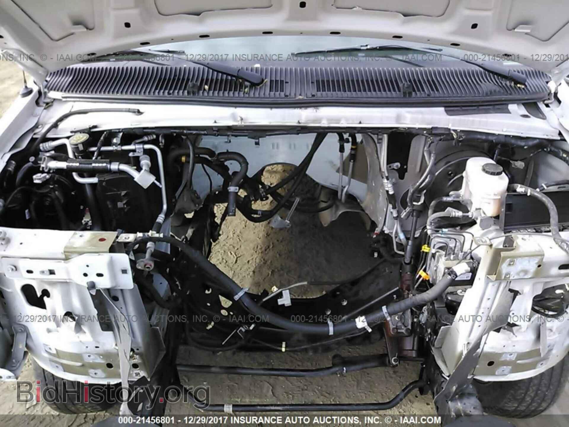 2014 Ford Econoline - VIN: 1FBNE3BL8EDA25667 - Photo 10