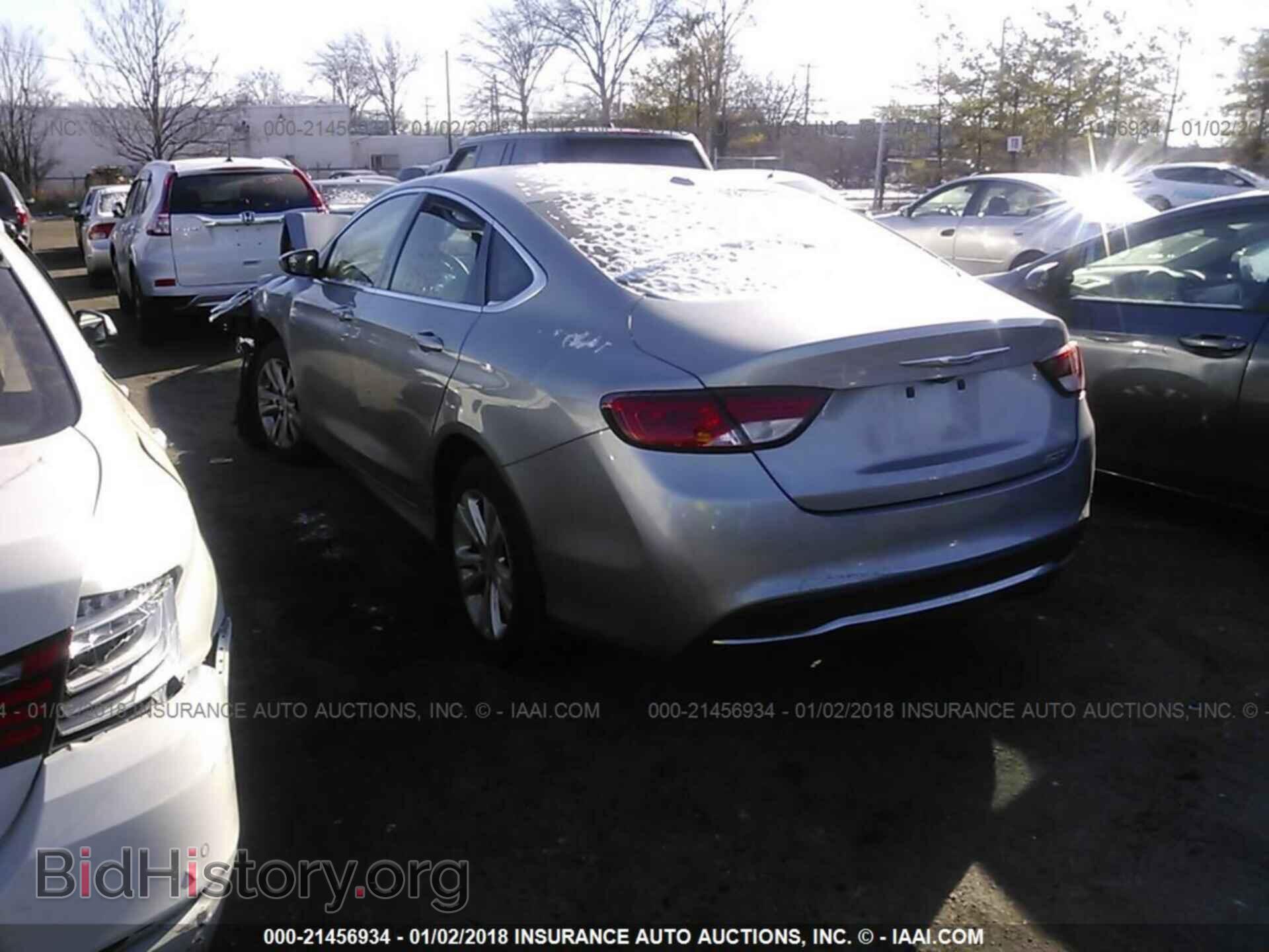 2015 Chrysler 200 - VIN: 1C3CCCAB8FN739980 - Photo 3