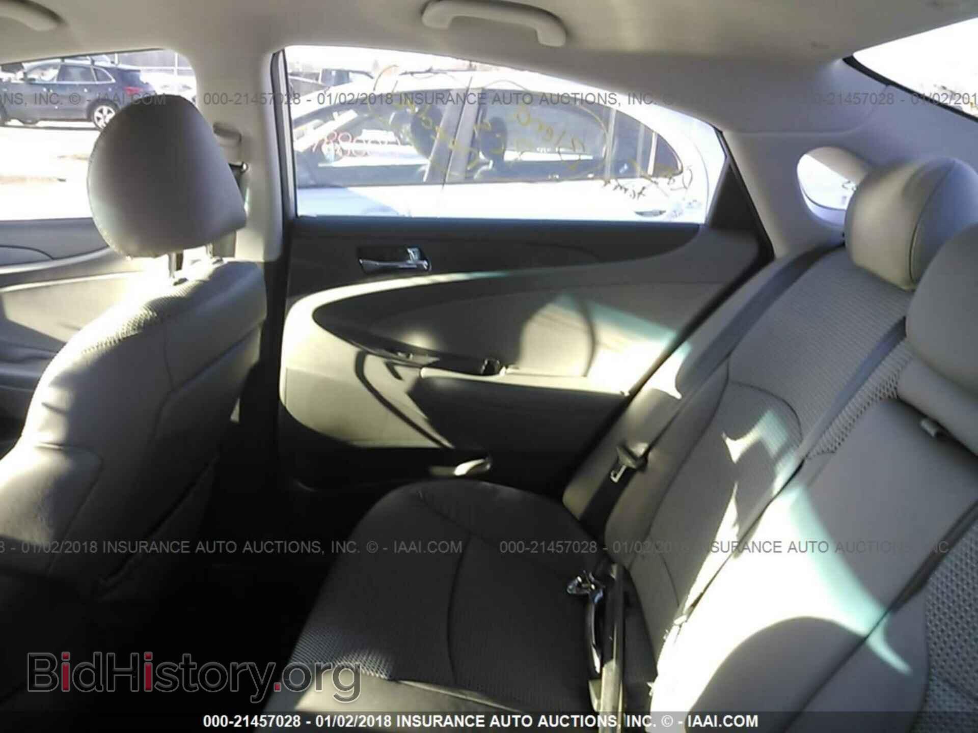 2012 Hyundai Sonata - VIN: 5NPEC4AB5CH419425 - Фото 8