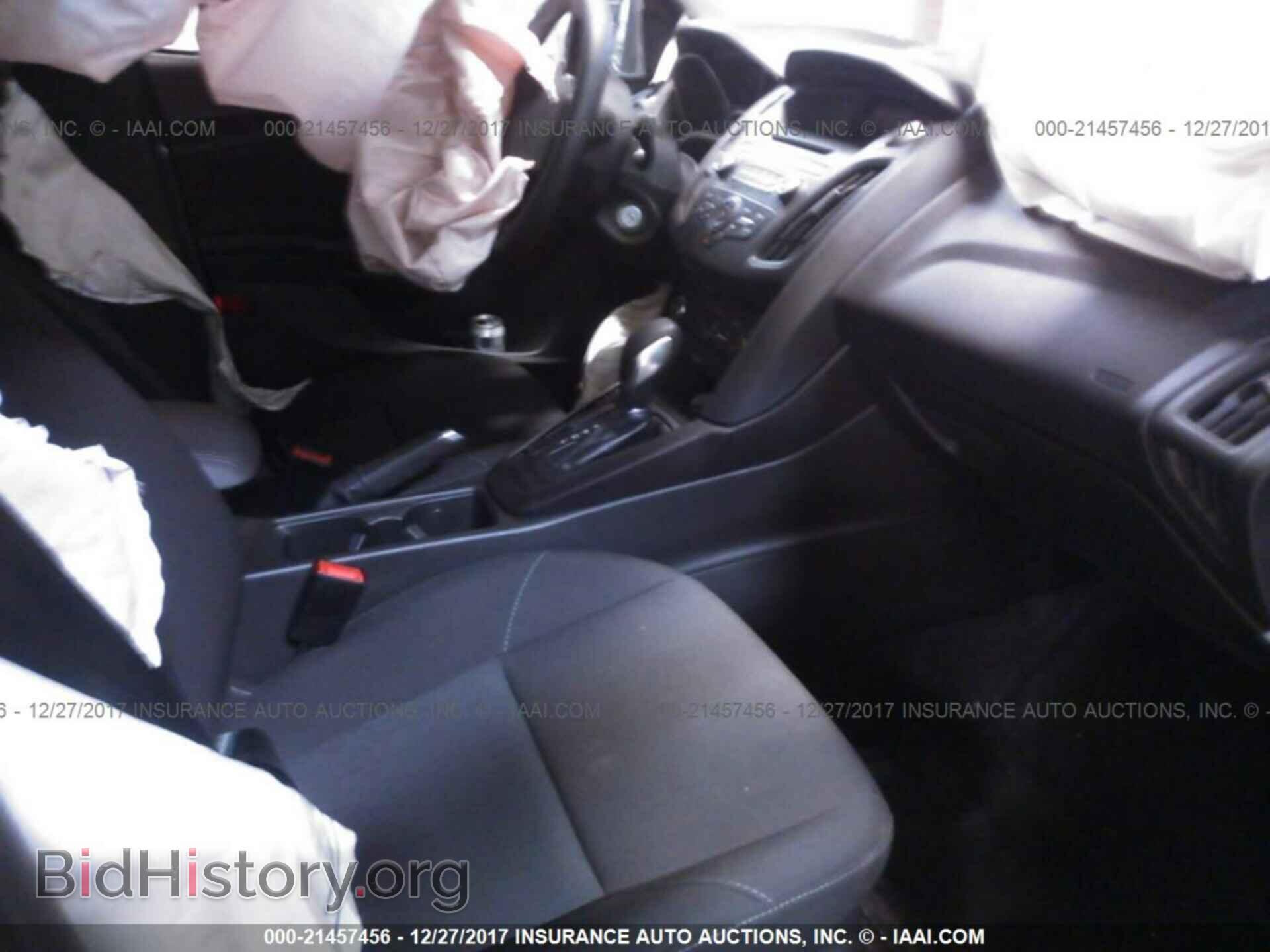 2017 Ford Focus - VIN: 1FADP3F27HL295797 - Photo 5