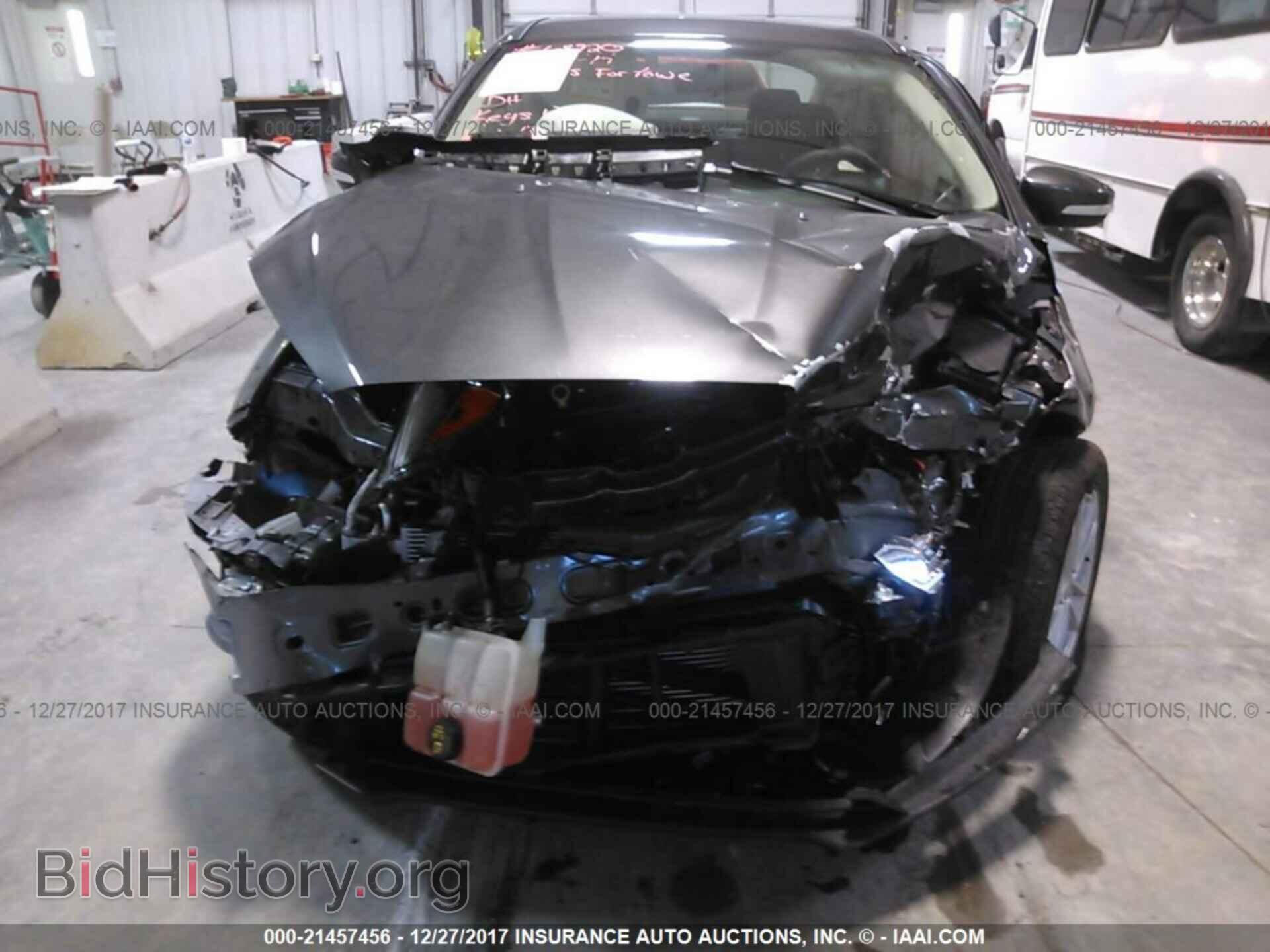 2017 Ford Focus - VIN: 1FADP3F27HL295797 - Photo 6