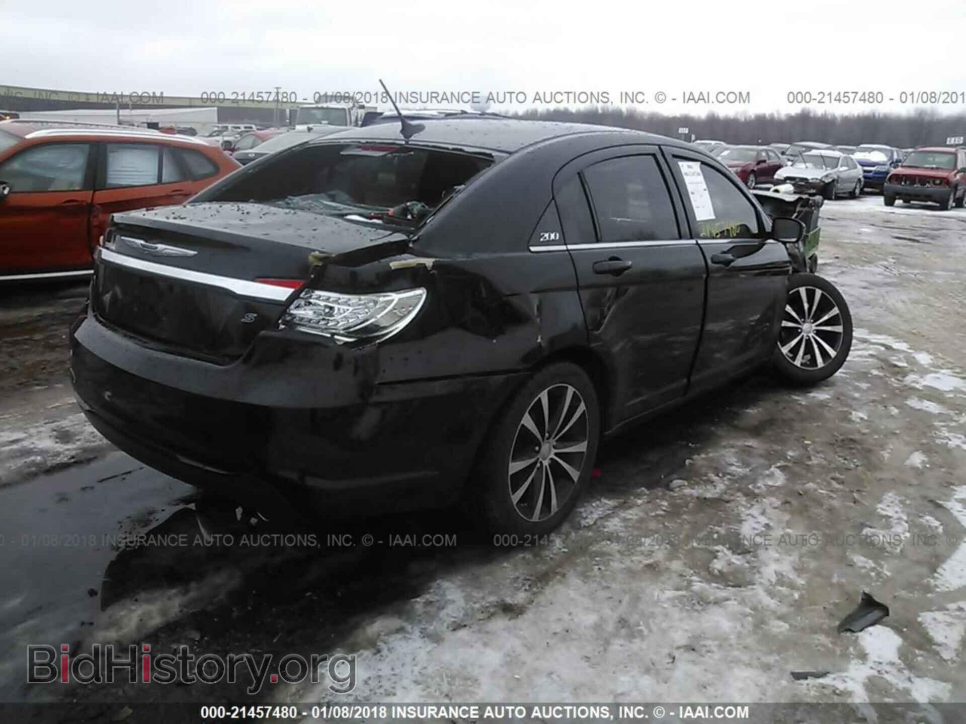 2013 Chrysler 200 - VIN: 1C3CCBBG5DN717842 - Photo 4