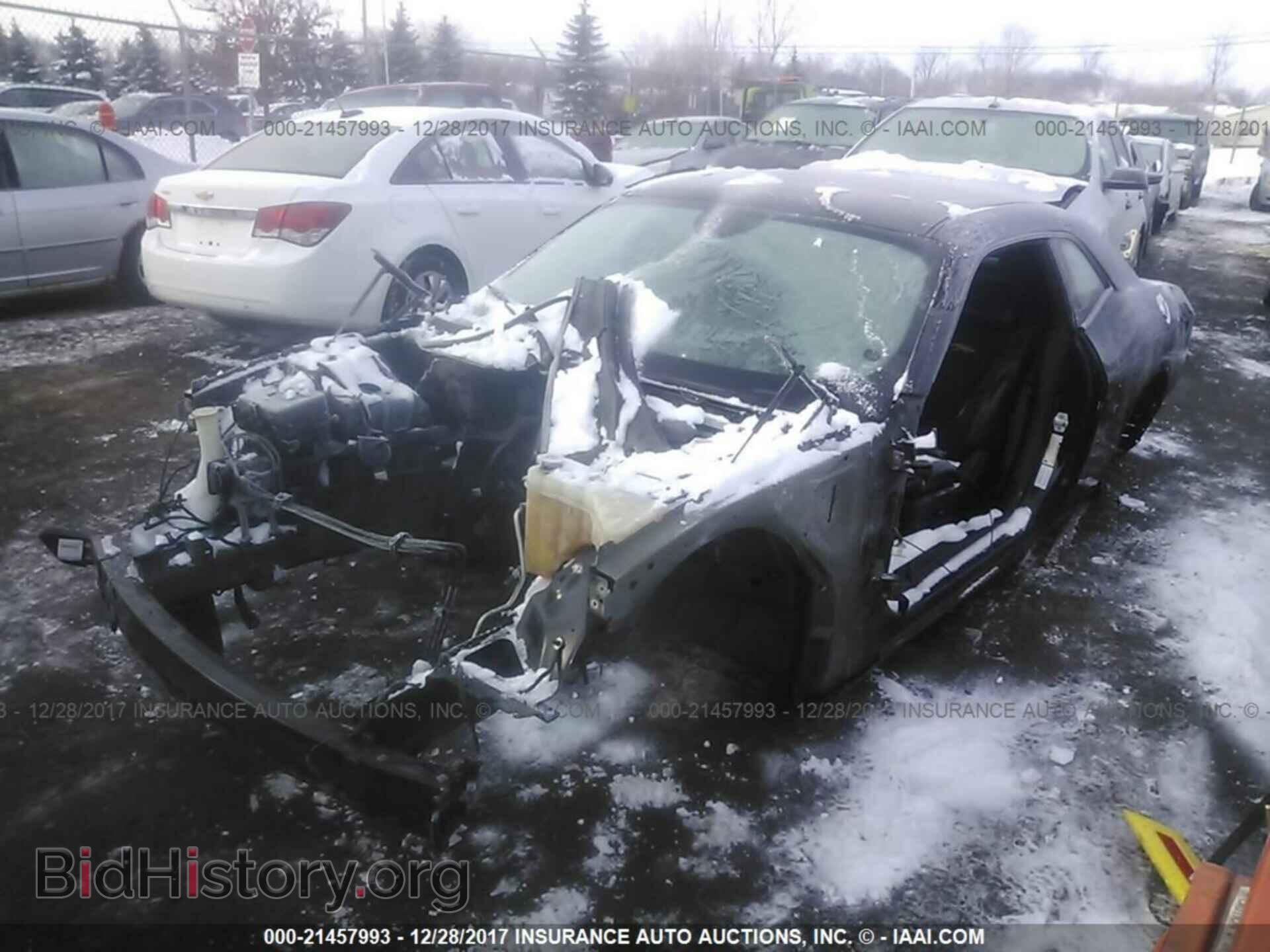 2016 Dodge Challenger - VIN: 2C3CDZFJ2GH125534 - Фото 2