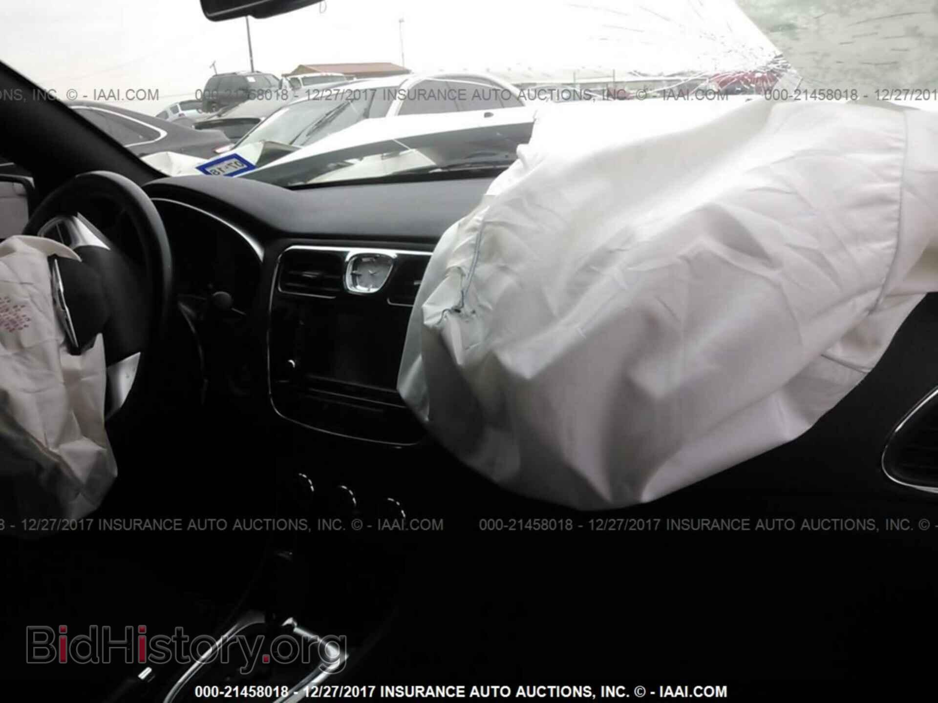 2014 Chrysler 200 - VIN: 1C3CCBBB8EN120593 - Фото 5