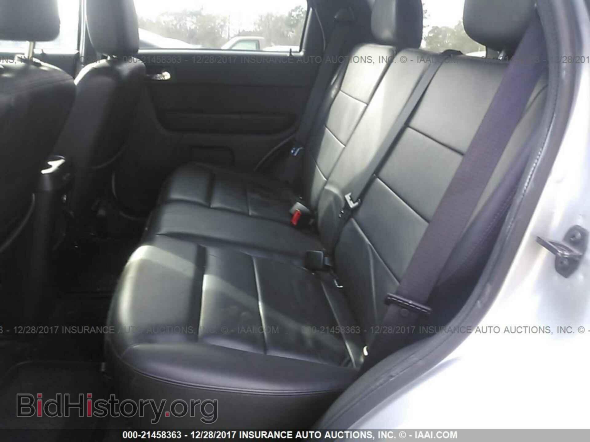 2012 Ford Escape - VIN: 1FMCU0E77CKC36012 - Photo 8