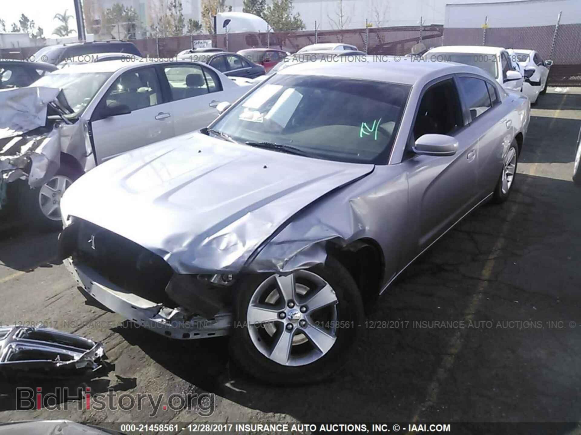 2013 Dodge Charger - VIN: 2C3CDXBG2DH636851 - Фото 2