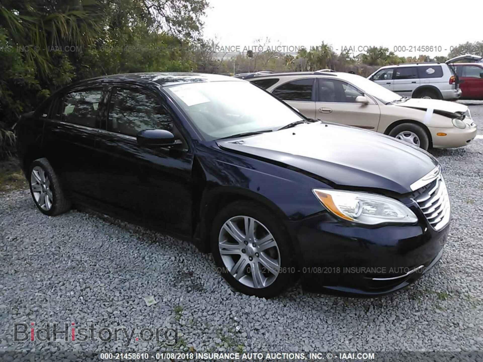 Photo 1C3CCBBB2DN696338 - Chrysler 200 2013