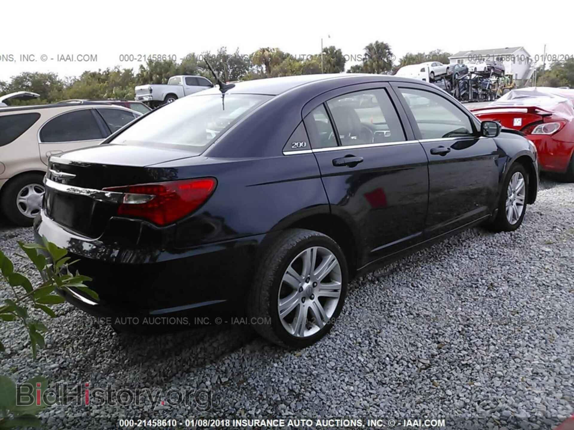 2013 Chrysler 200 - VIN: 1C3CCBBB2DN696338 - Photo 4