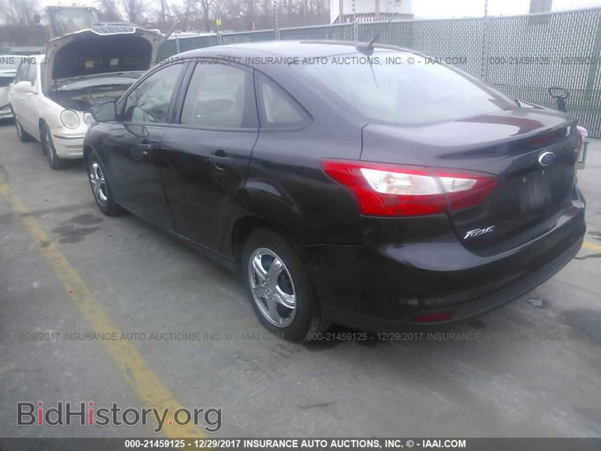 2013 Ford Focus - VIN: 1FADP3E26DL187733 - Фото 3