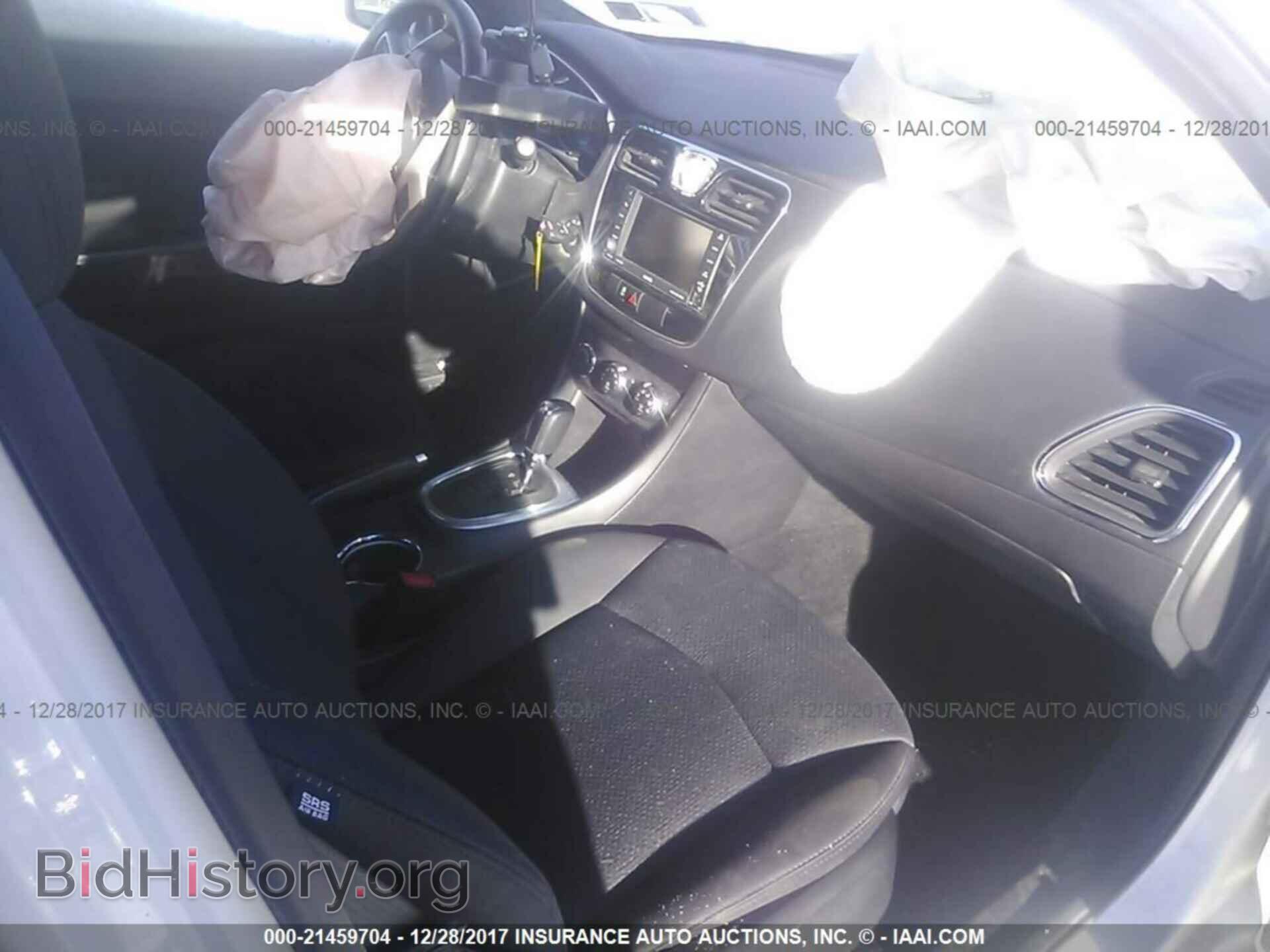 2013 Chrysler 200 - VIN: 1C3CCBBB3DN653191 - Photo 5