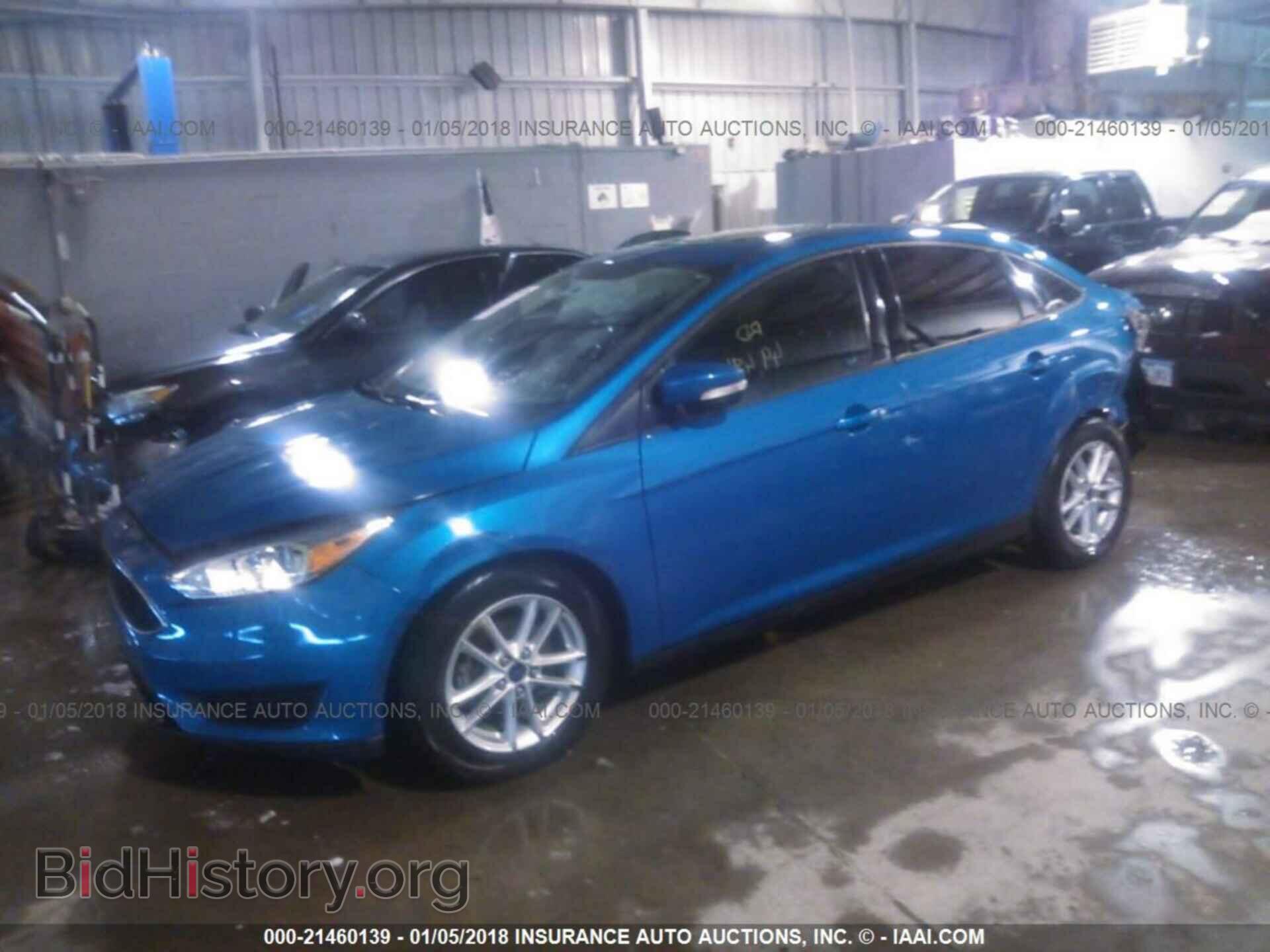 2015 Ford Focus - VIN: 1FADP3F22FL219935 - Photo 2