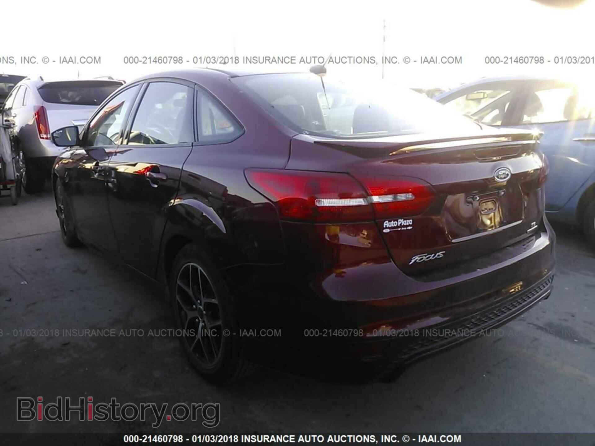 2015 Ford Focus - VIN: 1FADP3F20FL367761 - Photo 3