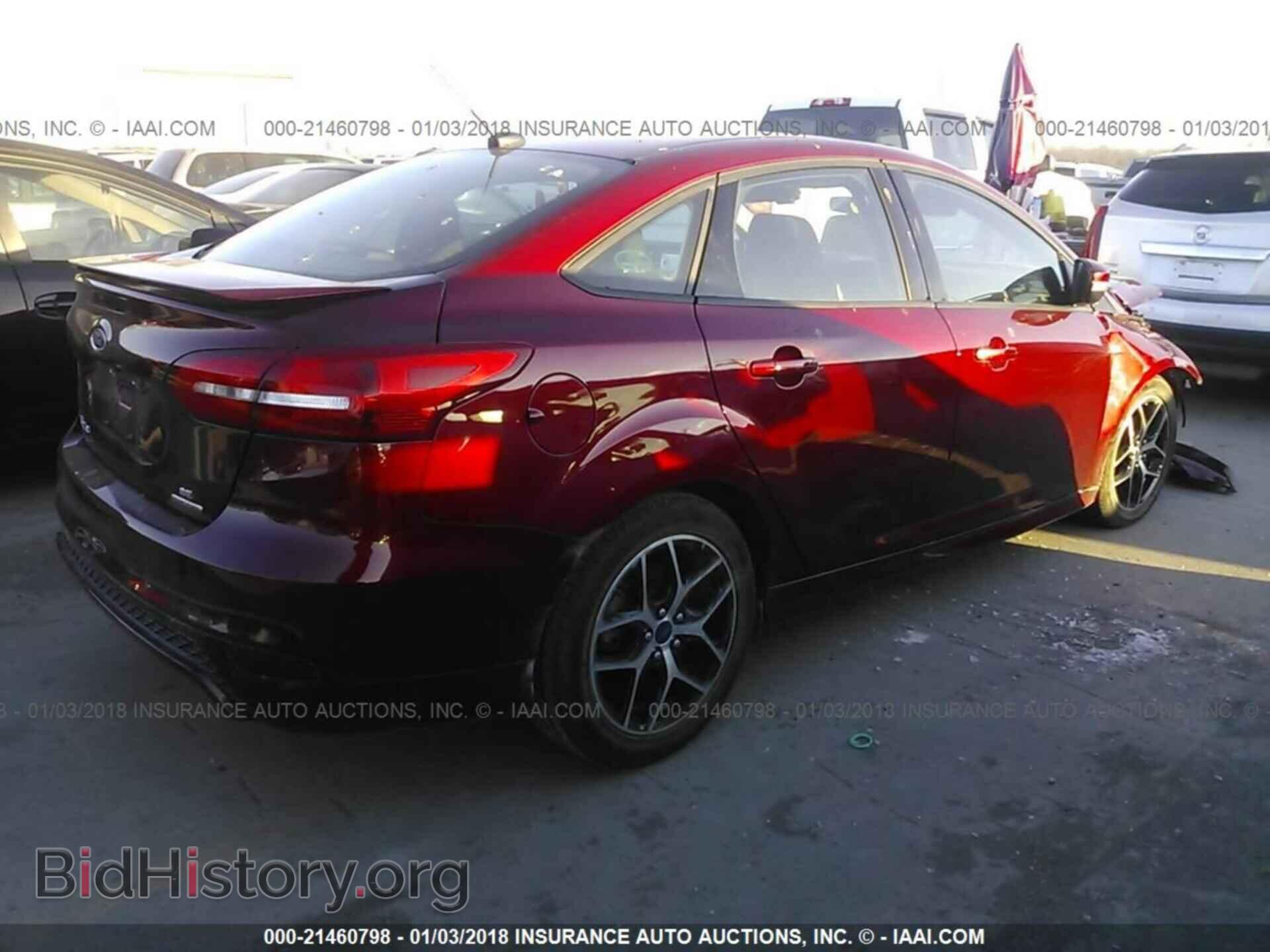 2015 Ford Focus - VIN: 1FADP3F20FL367761 - Photo 4