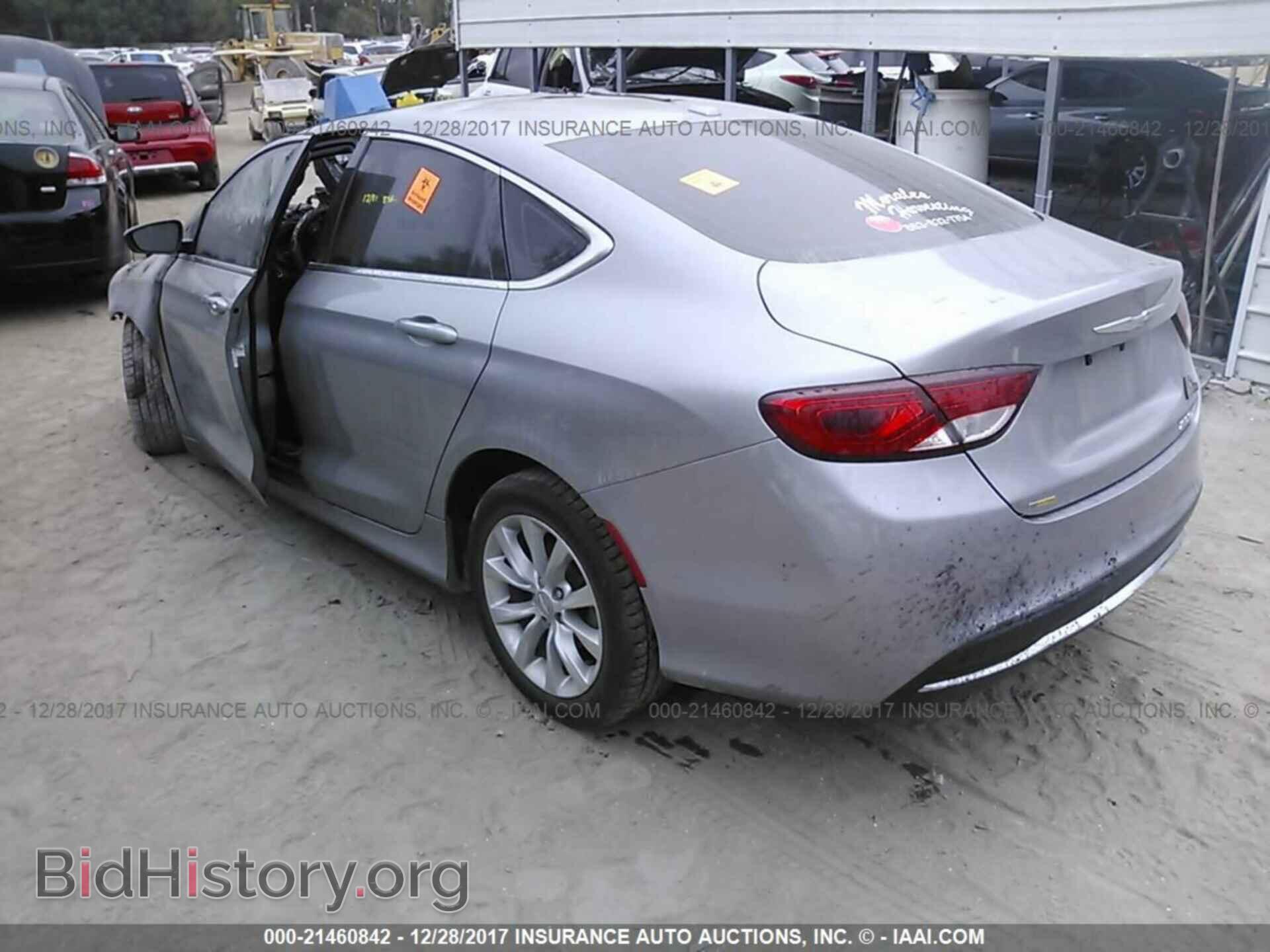 2015 Chrysler 200 - VIN: 1C3CCCCB8FN618993 - Photo 3