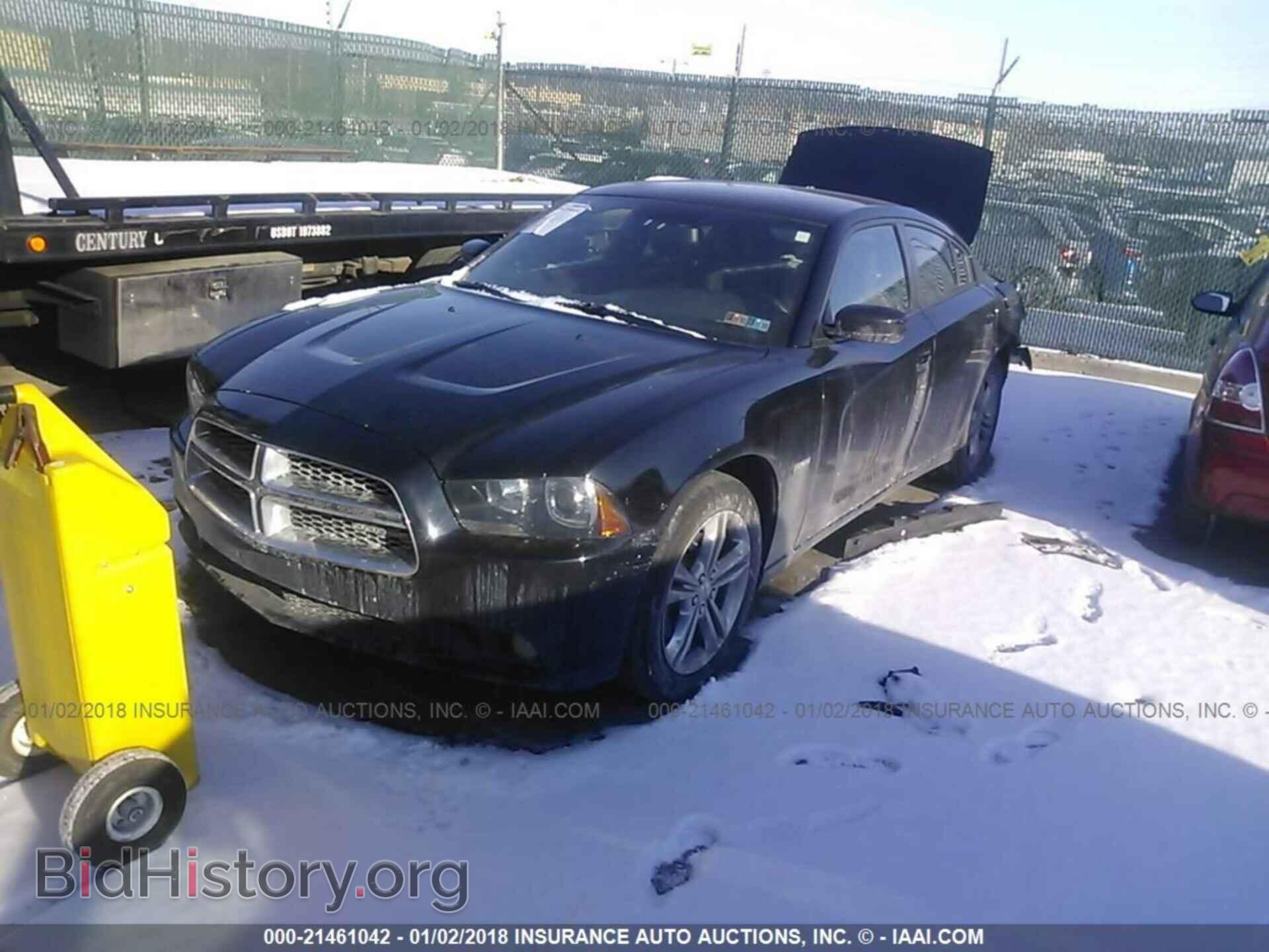 2012 Dodge Charger - VIN: 2C3CDXDT2CH143213 - Photo 2