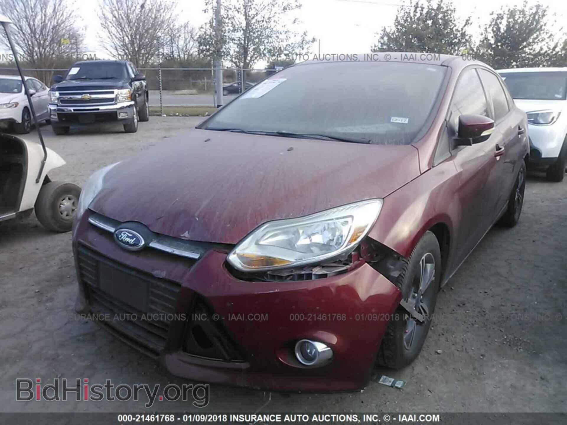 2014 Ford Focus - VIN: 1FADP3F25EL130231 - Фото 2