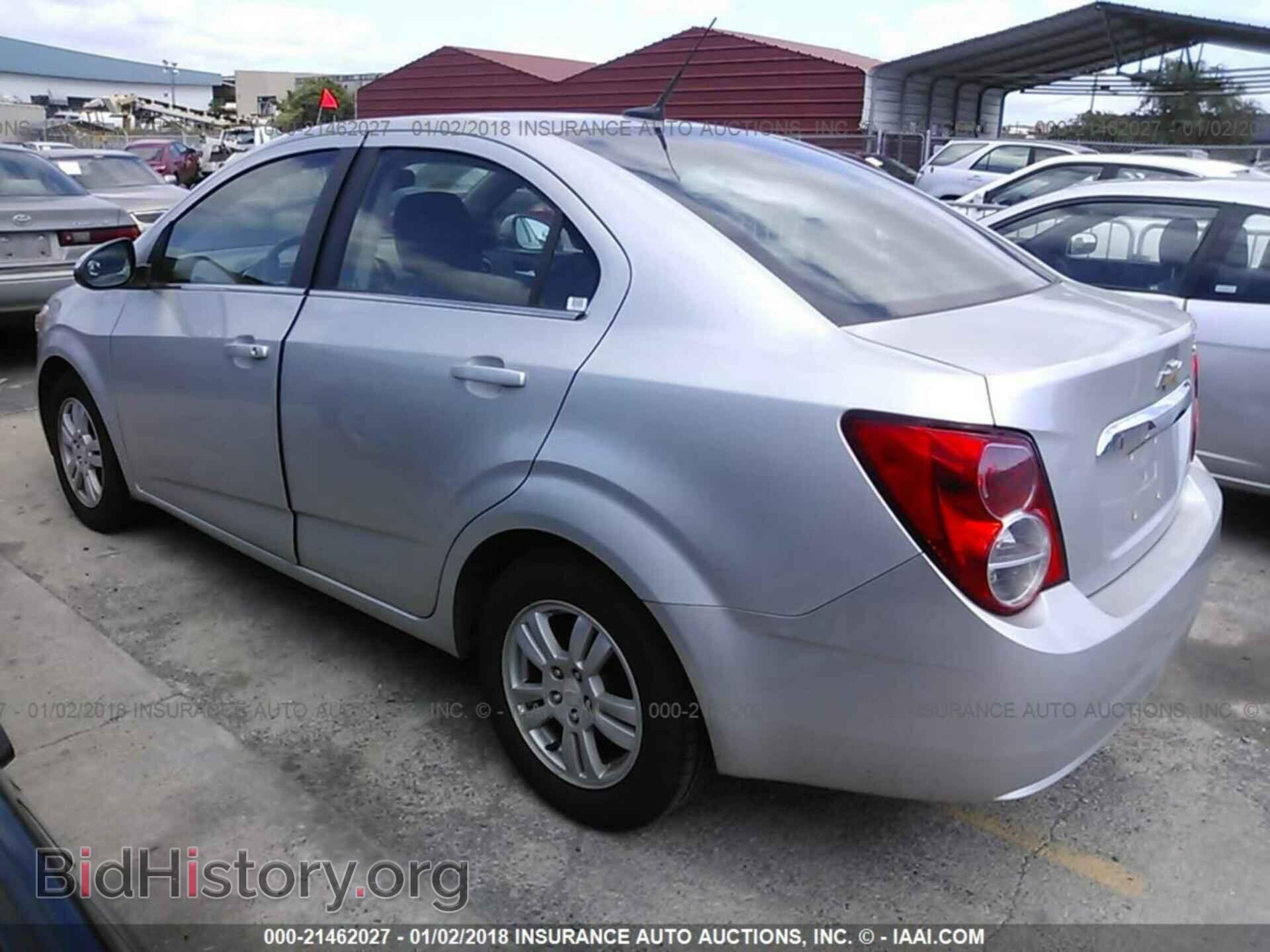 2014 Chevrolet Sonic - VIN: 1G1JC5SH5E4202465 - Фото 3