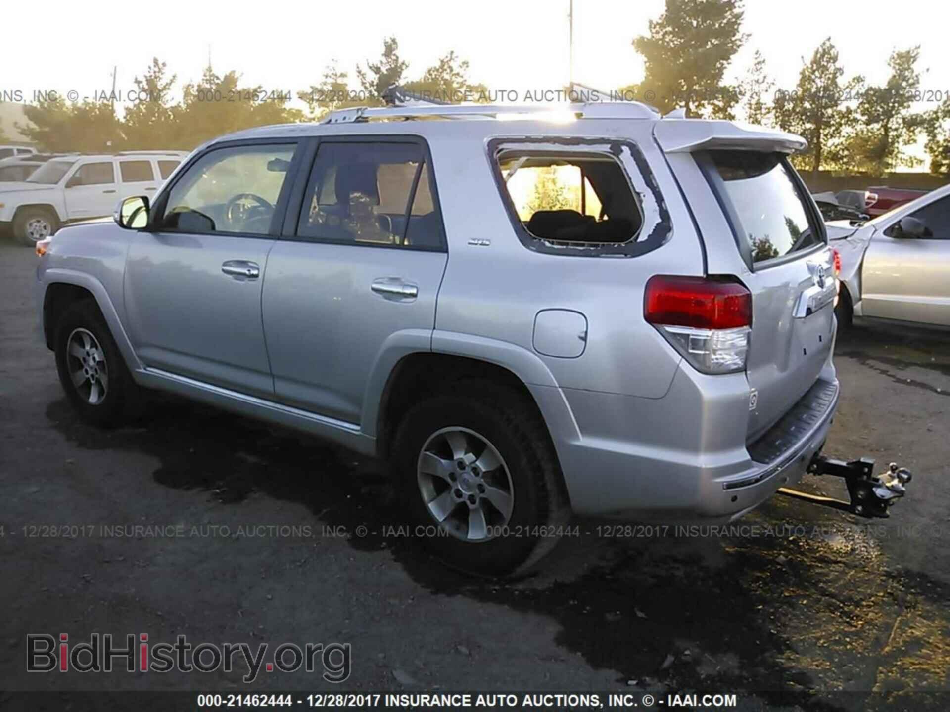 2013 Toyota 4runner - VIN: JTEBU5JR6D5116833 - Фото 3