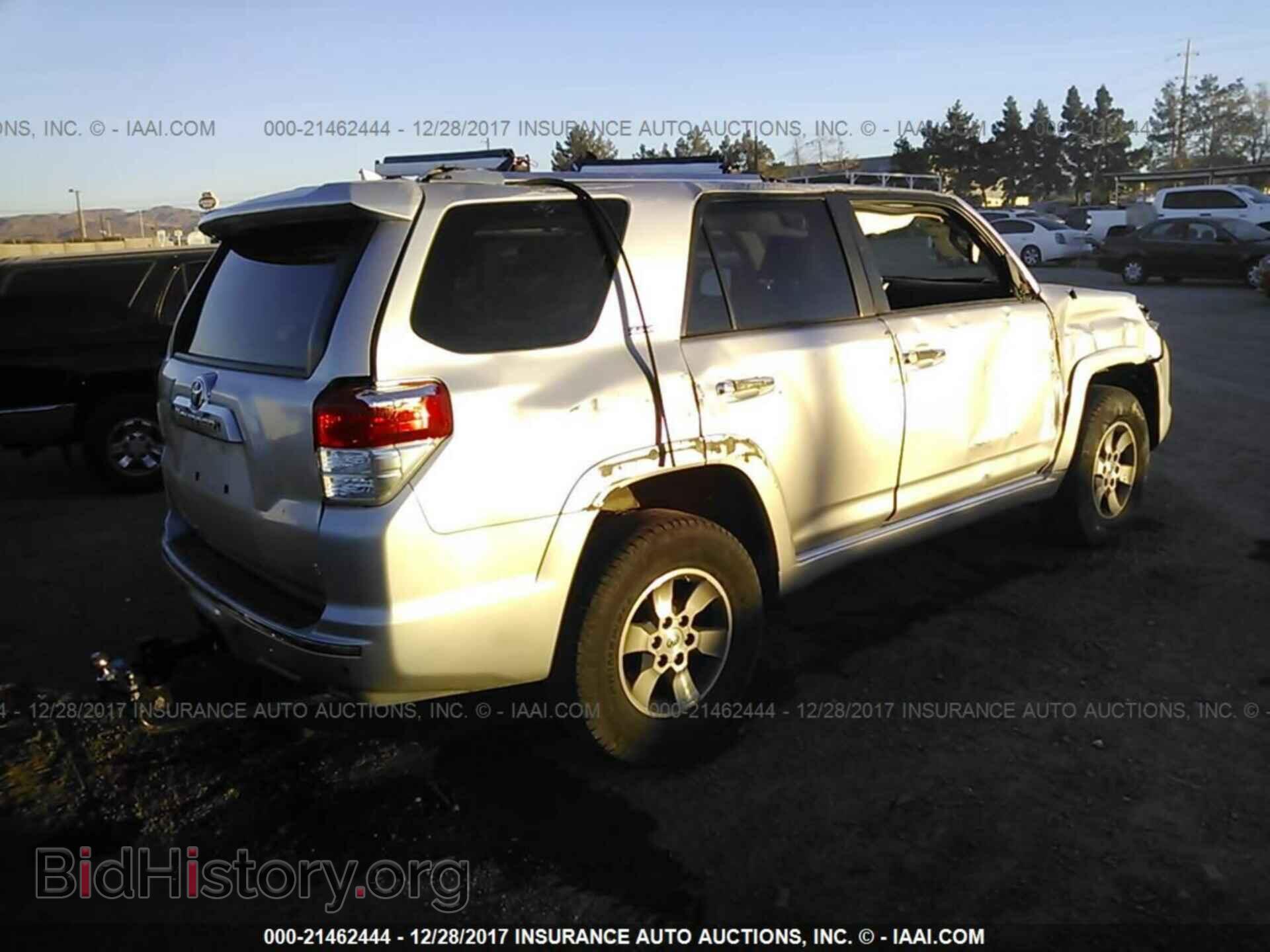 2013 Toyota 4runner - VIN: JTEBU5JR6D5116833 - Фото 4