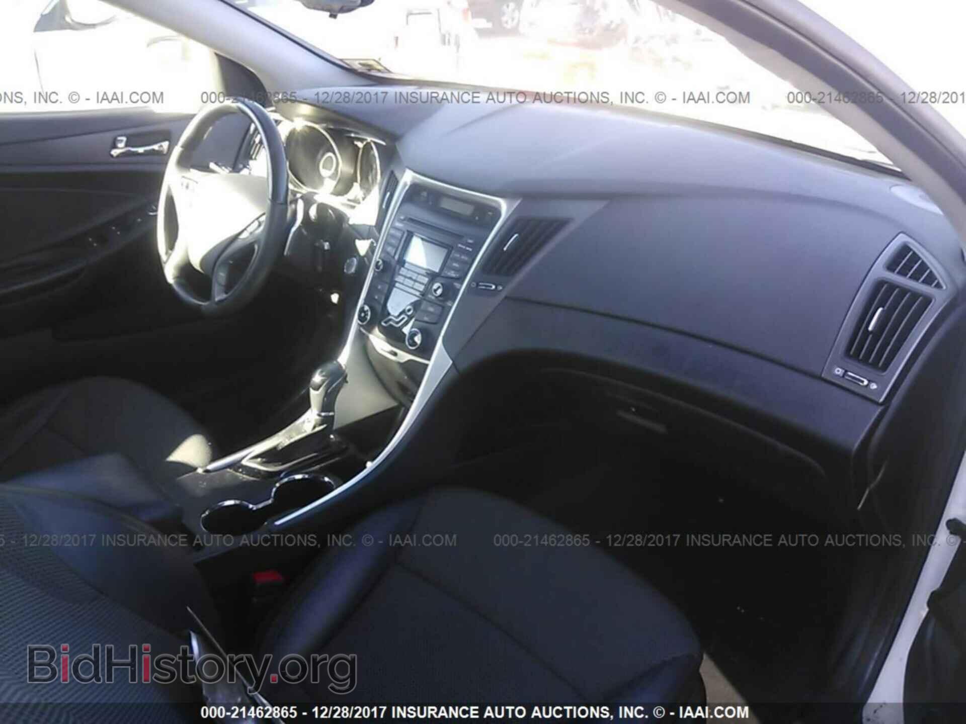 2012 Hyundai Sonata - VIN: 5NPEC4ACXCH381781 - Фото 5
