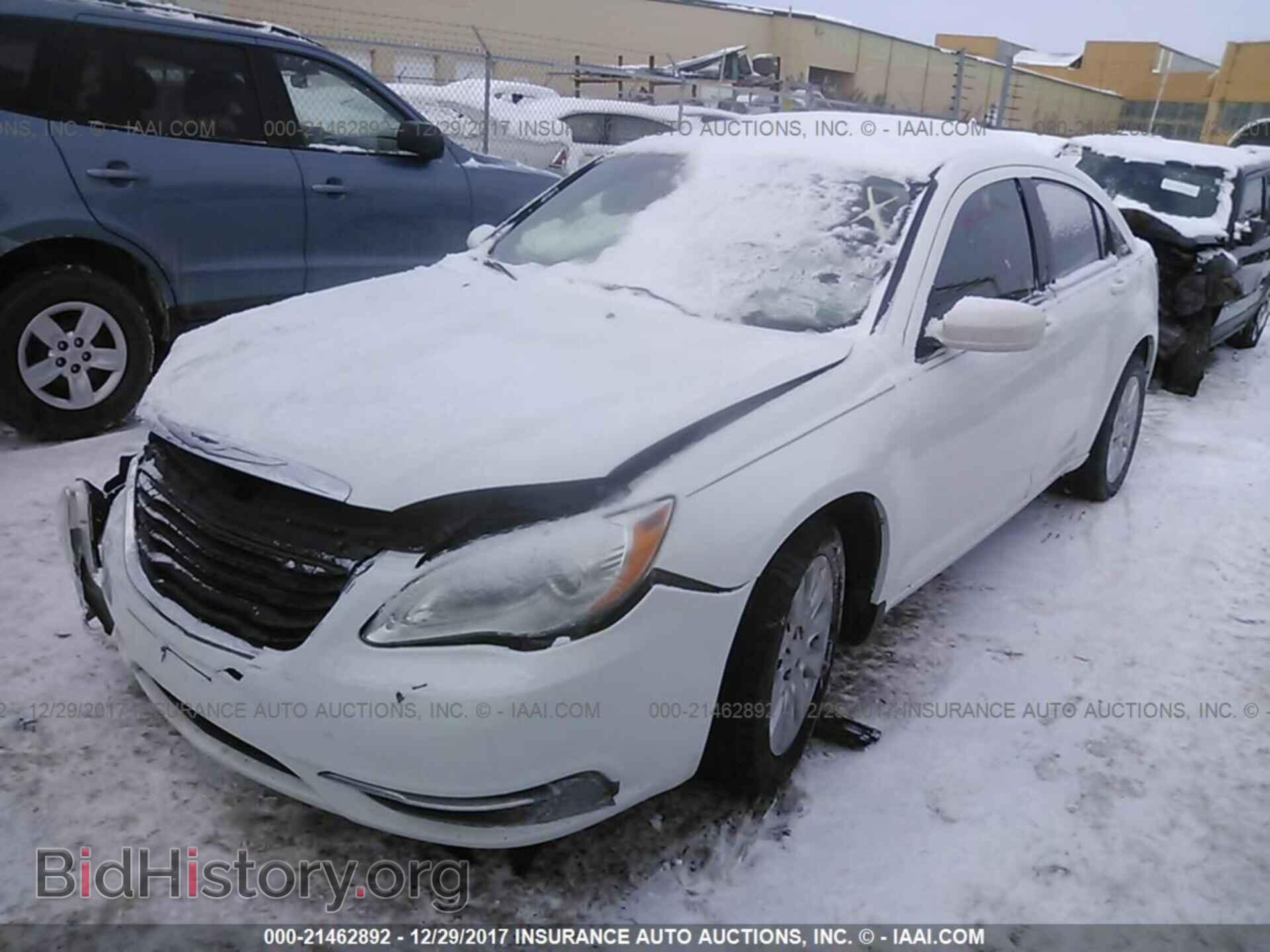 2012 Chrysler 200 - VIN: 1C3CCBAB4CN145361 - Photo 2