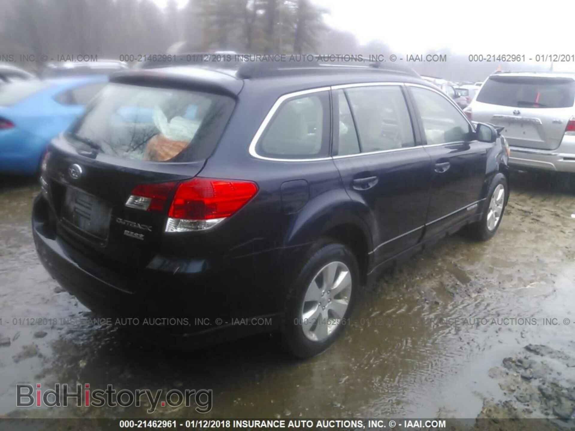 2012 Subaru Outback - VIN: 4S4BRBAC9C3295701 - Photo 4