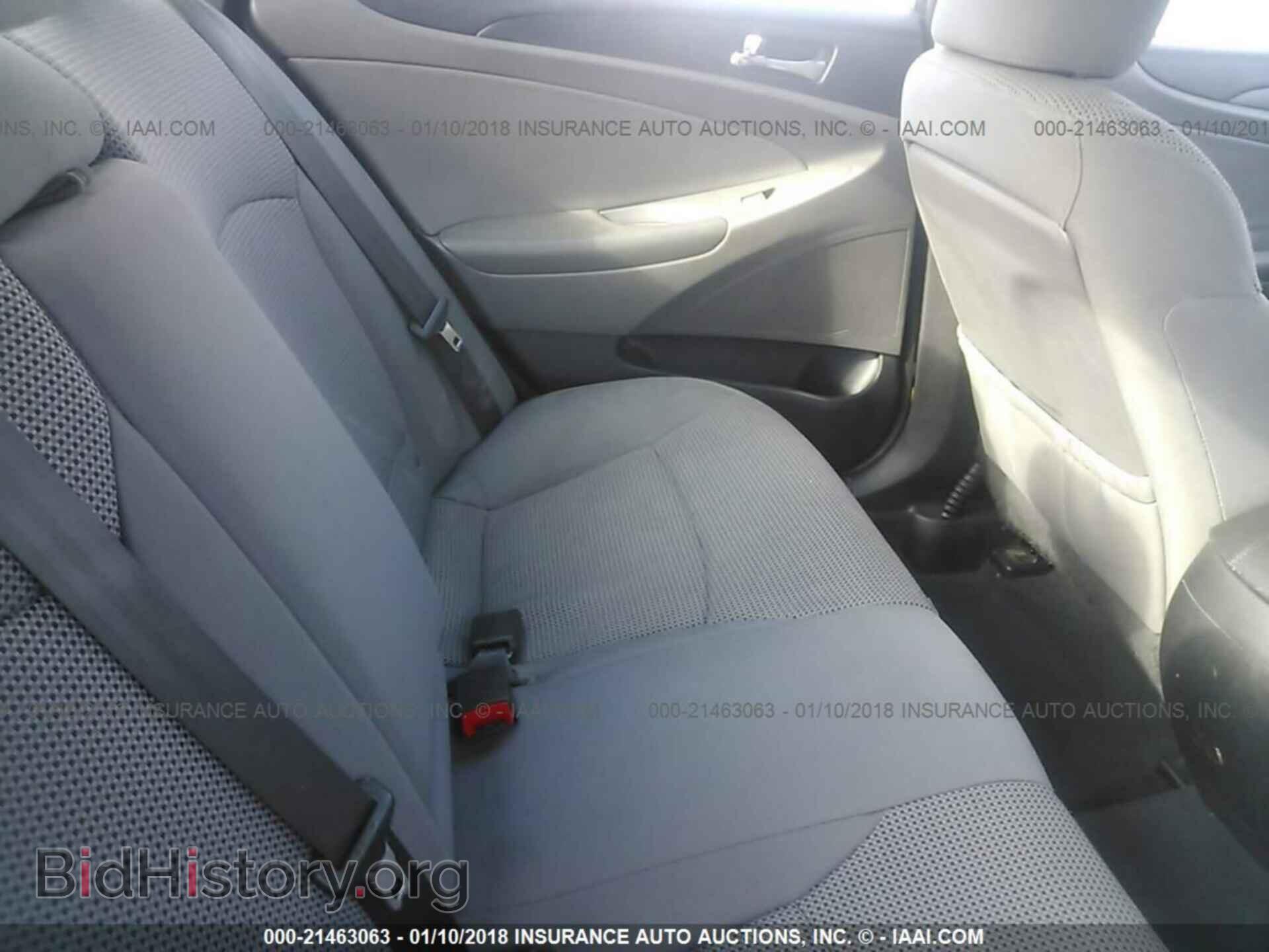 2012 Hyundai Sonata - VIN: 5NPEB4AC2CH335669 - Photo 8
