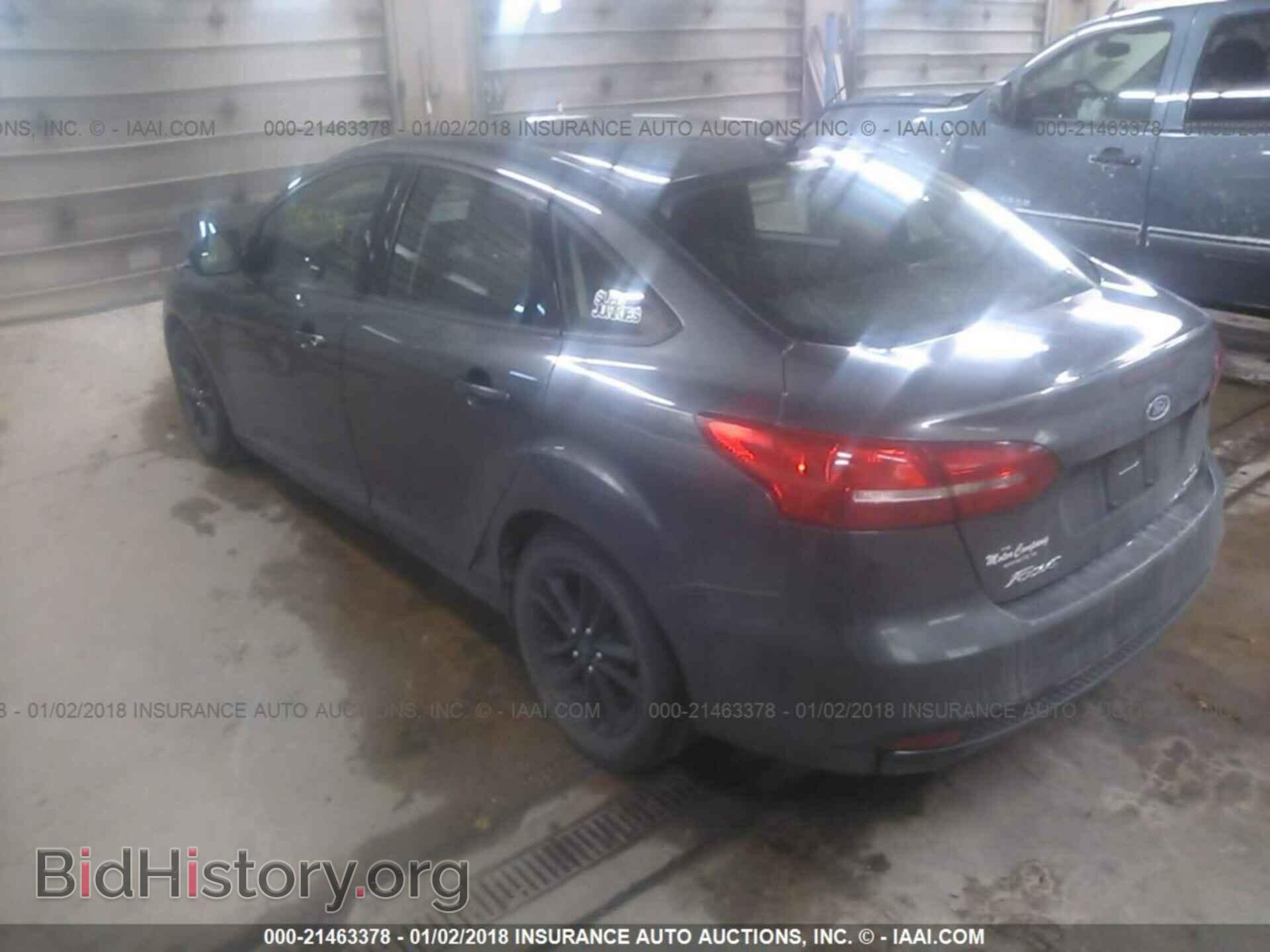 2015 Ford Focus - VIN: 1FADP3F22FL206909 - Photo 3