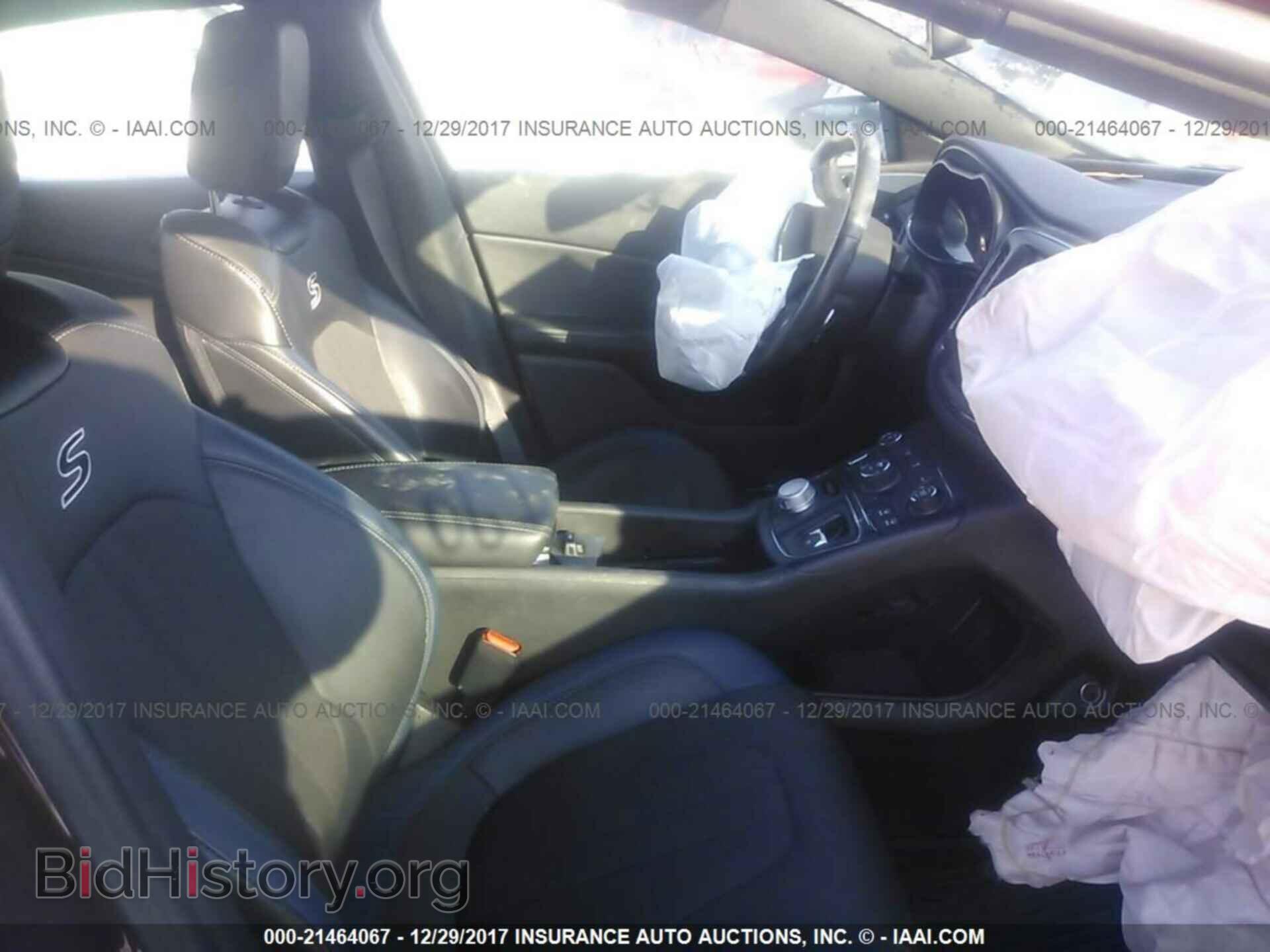 2015 Chrysler 200 - VIN: 1C3CCCDG7FN615724 - Photo 5