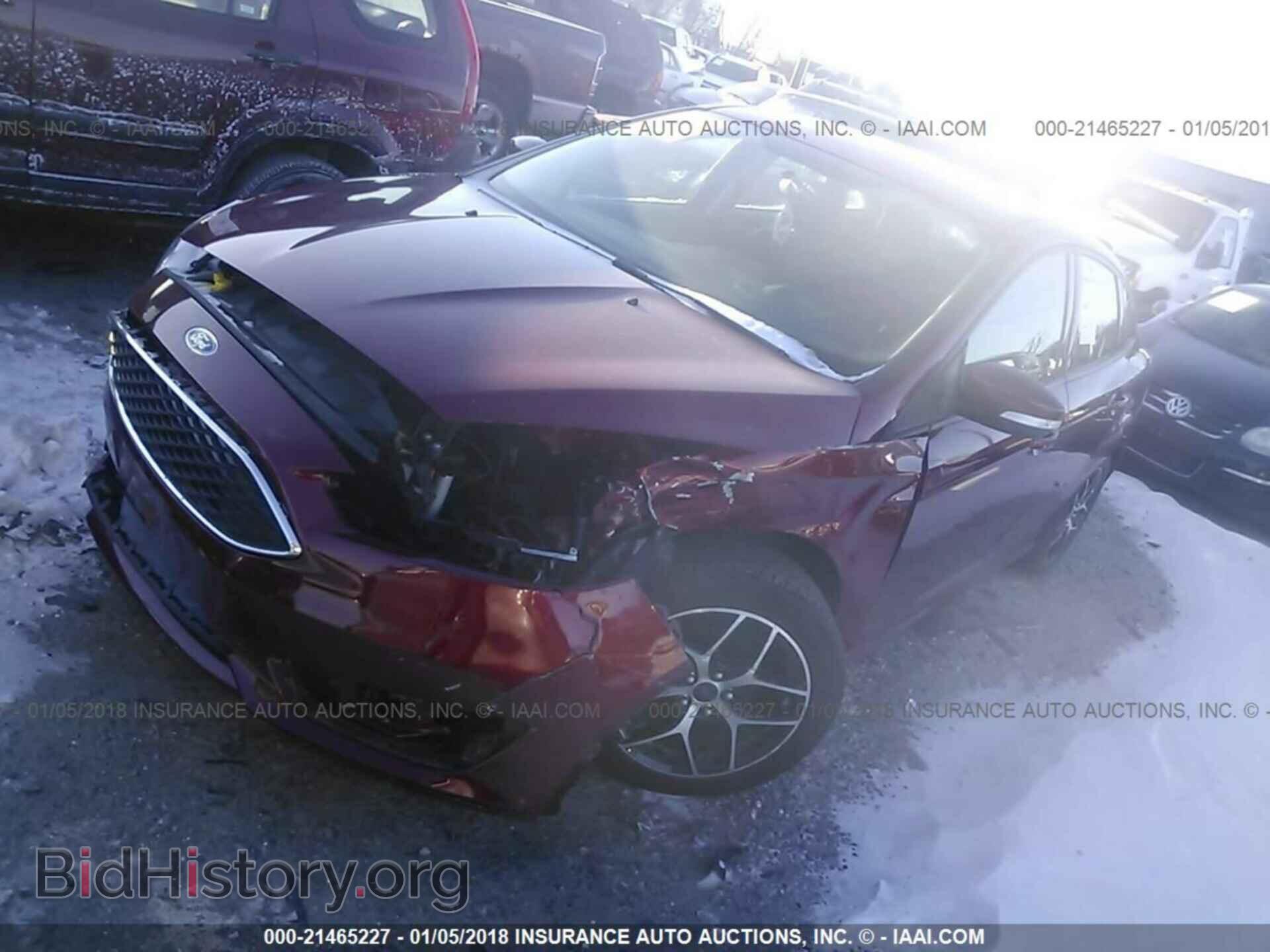2015 Ford Focus - VIN: 1FADP3F22FL353599 - Photo 2