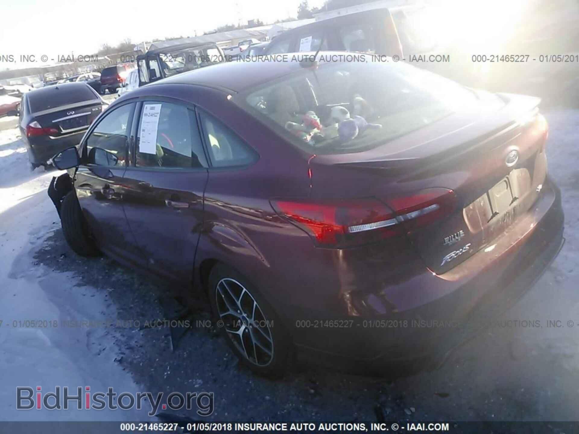 2015 Ford Focus - VIN: 1FADP3F22FL353599 - Photo 3
